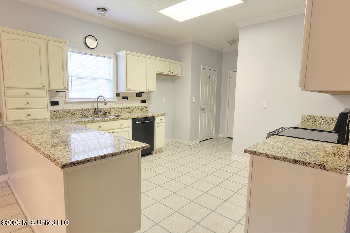9461 Op La Way Property Photo 4