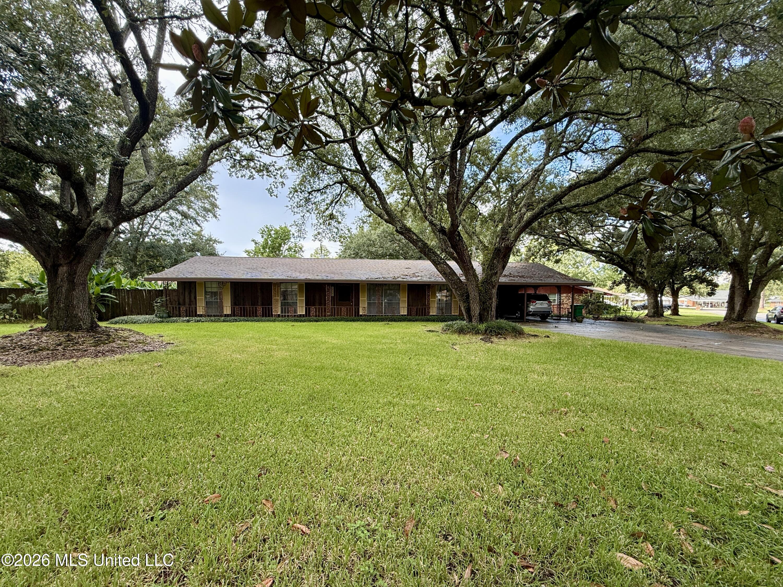 12800 Cambridge Boulevard Property Photo 1