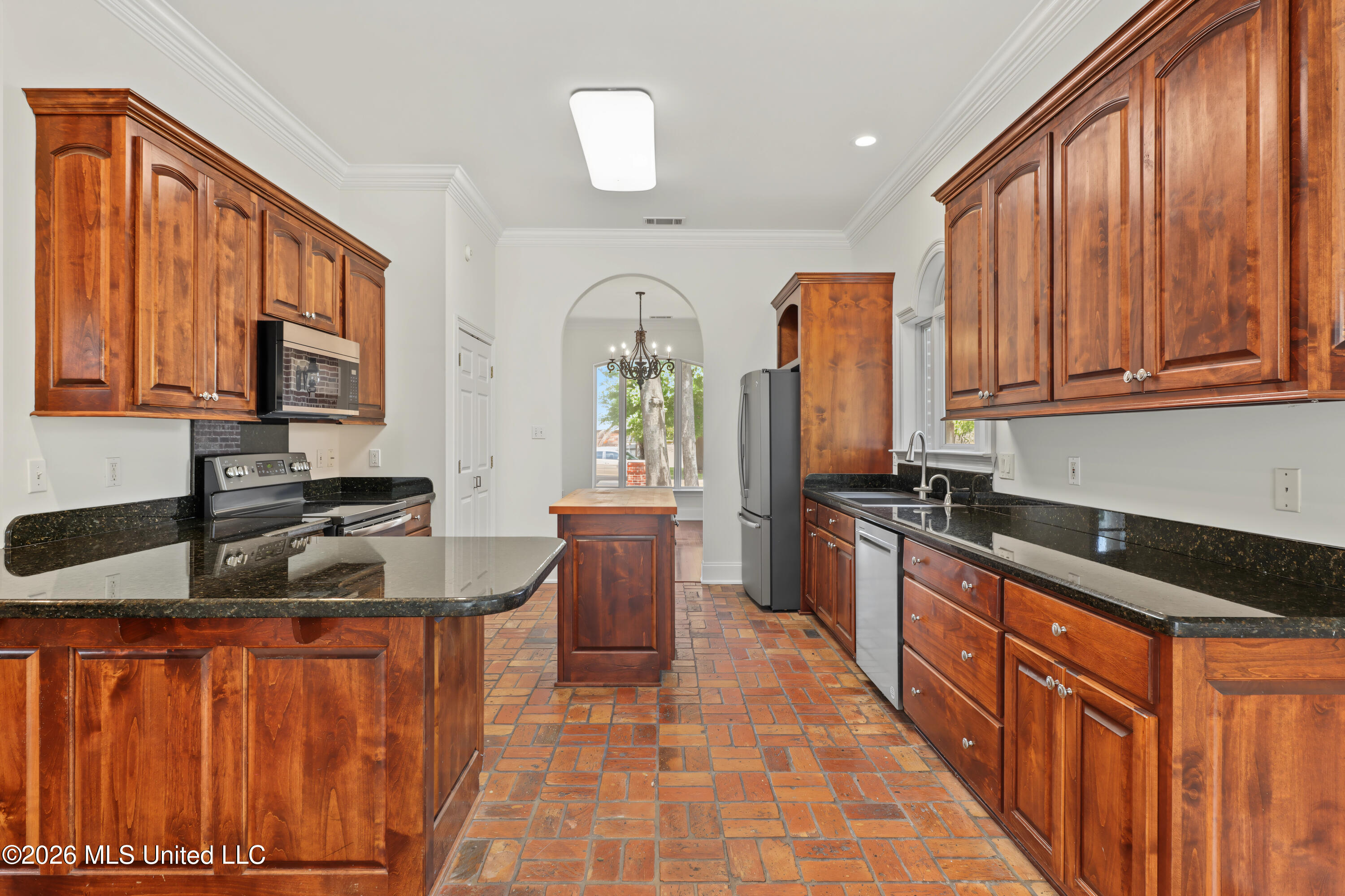 11554 Briarstone Place Property Photo 6
