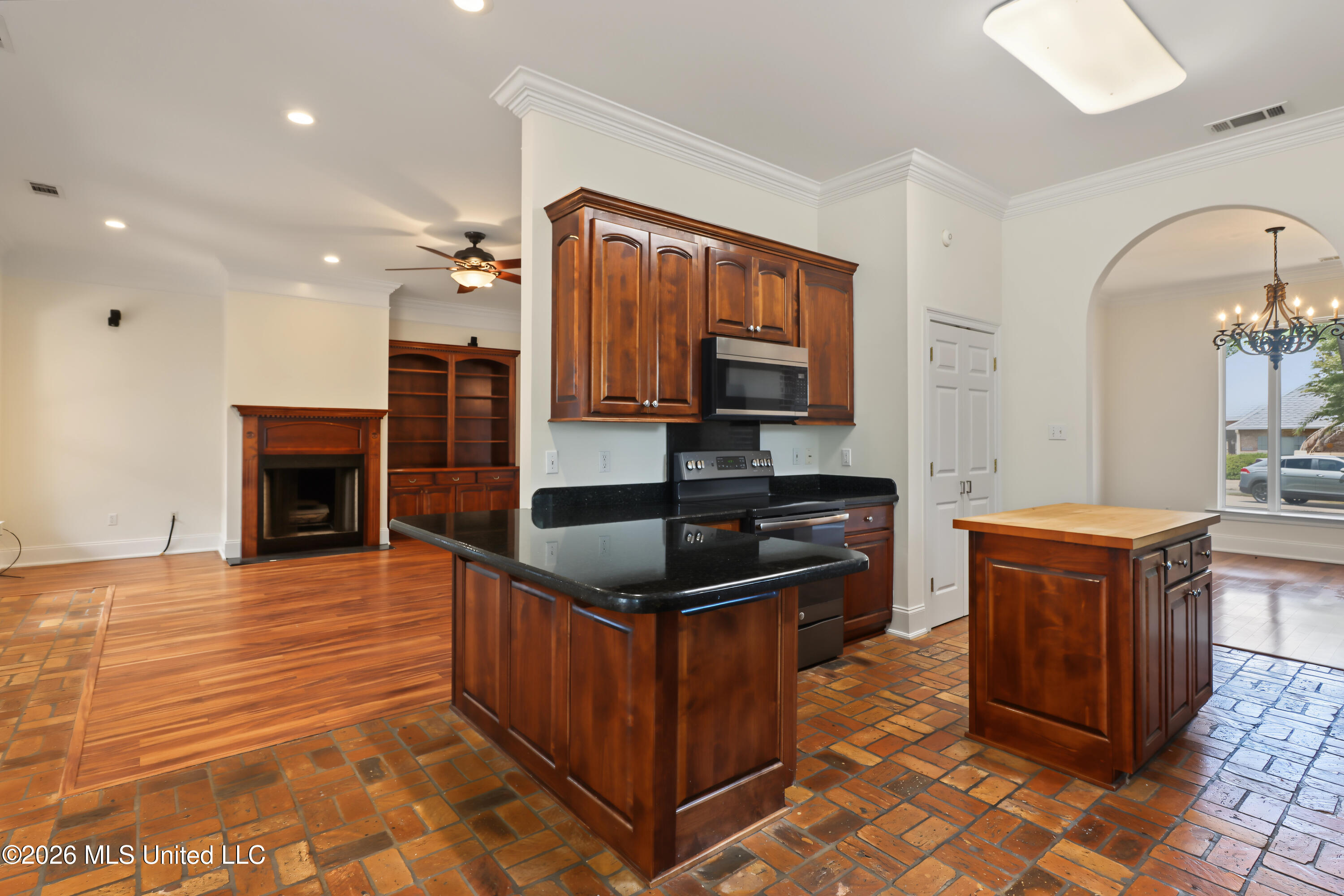 11554 Briarstone Place Property Photo 9