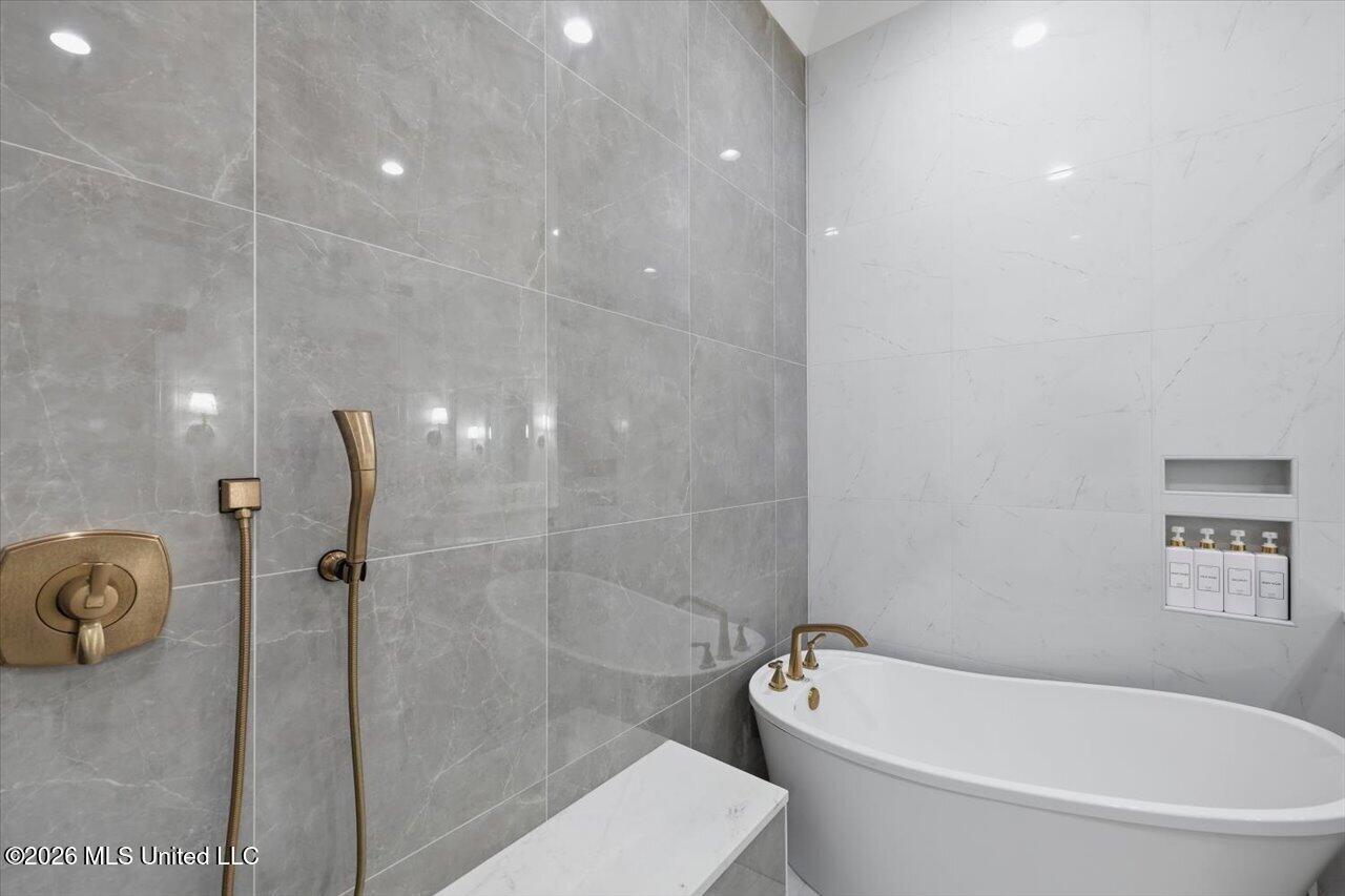 309 Felicity Street Property Photo 33
