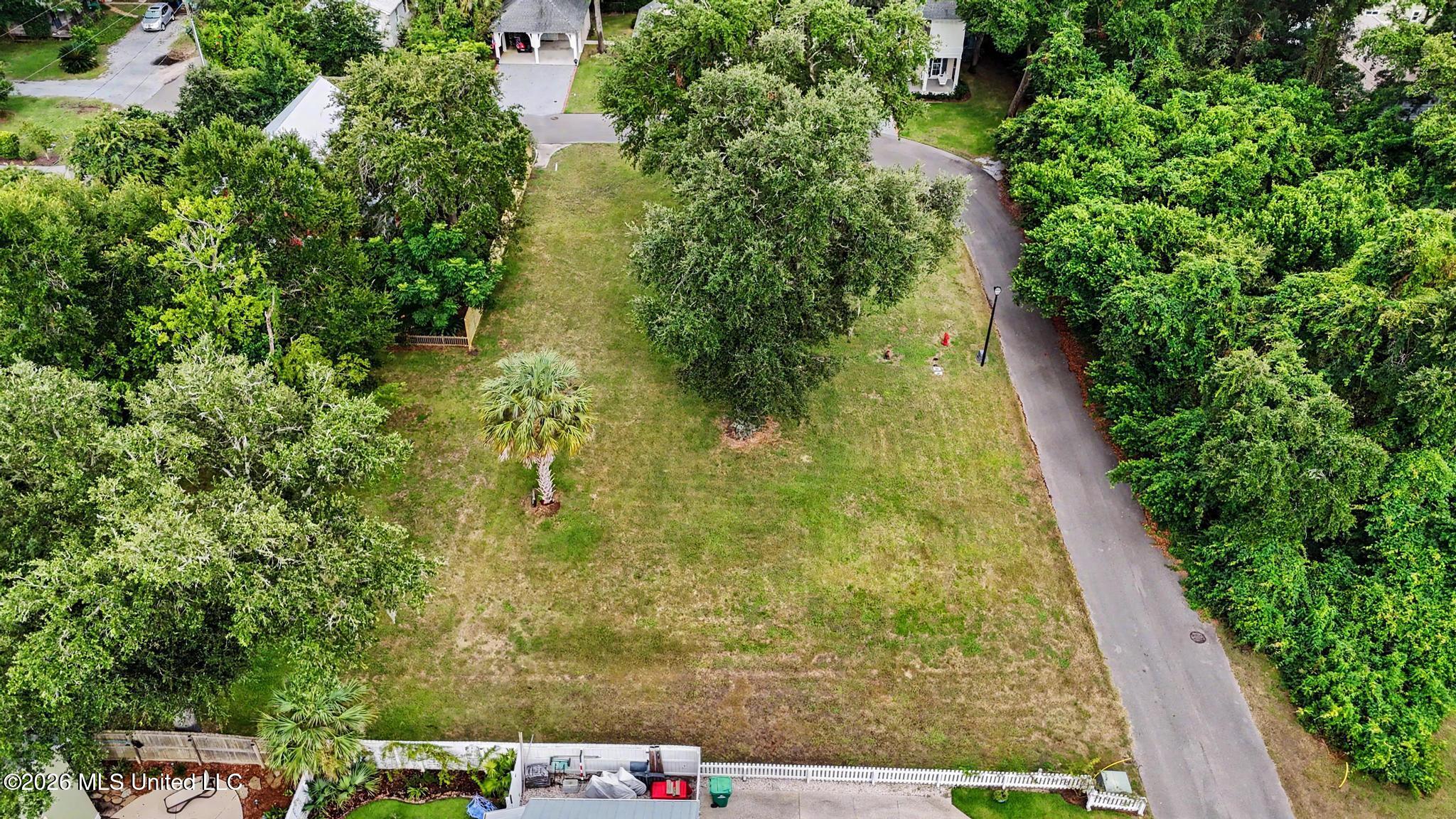 Cedar Lane Property Photo 8