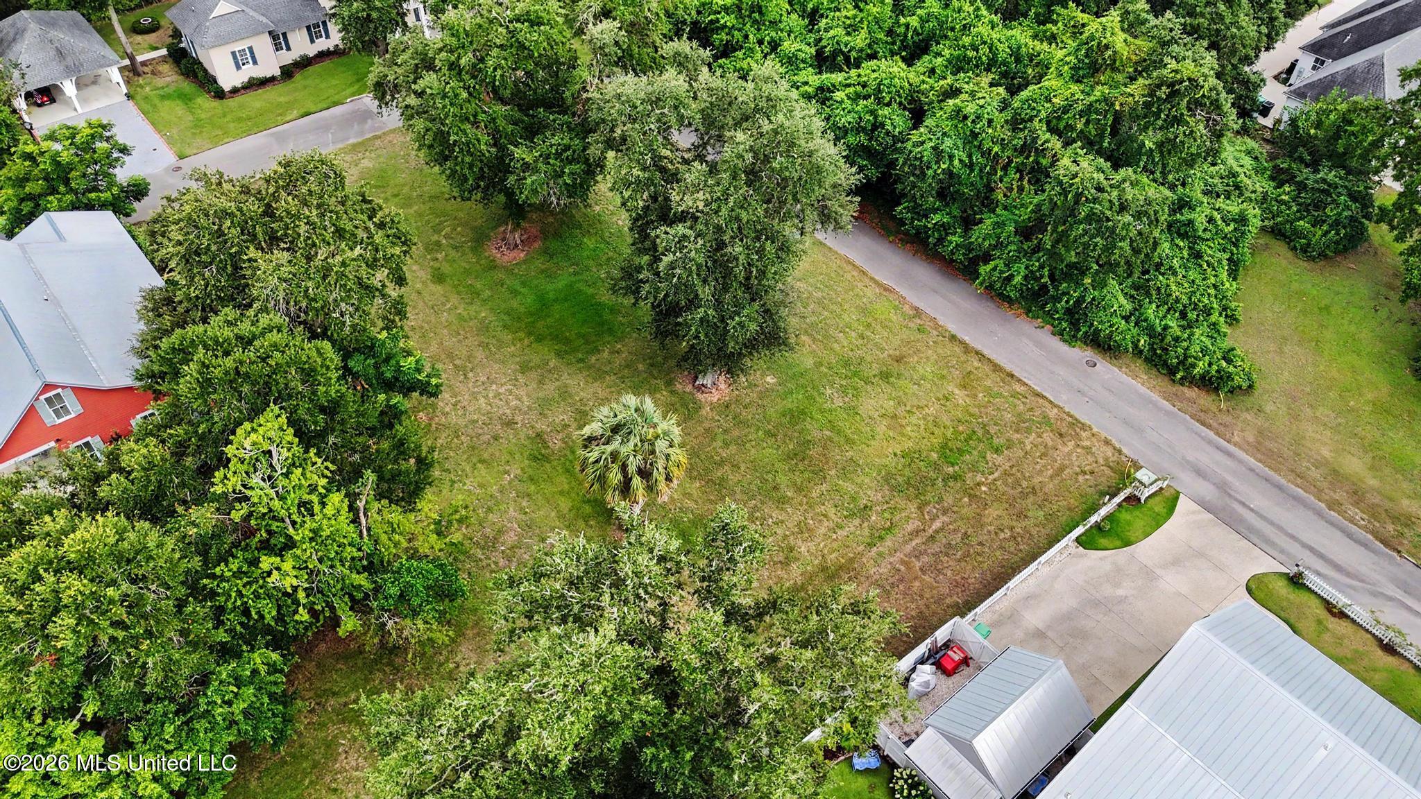 Cedar Lane Property Photo 9