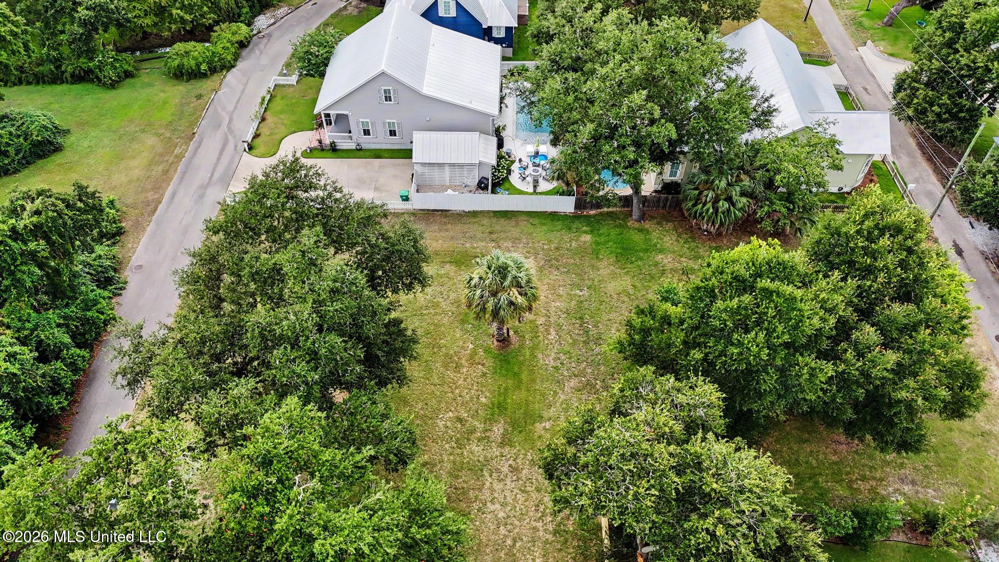 Cedar Lane Property Photo 12