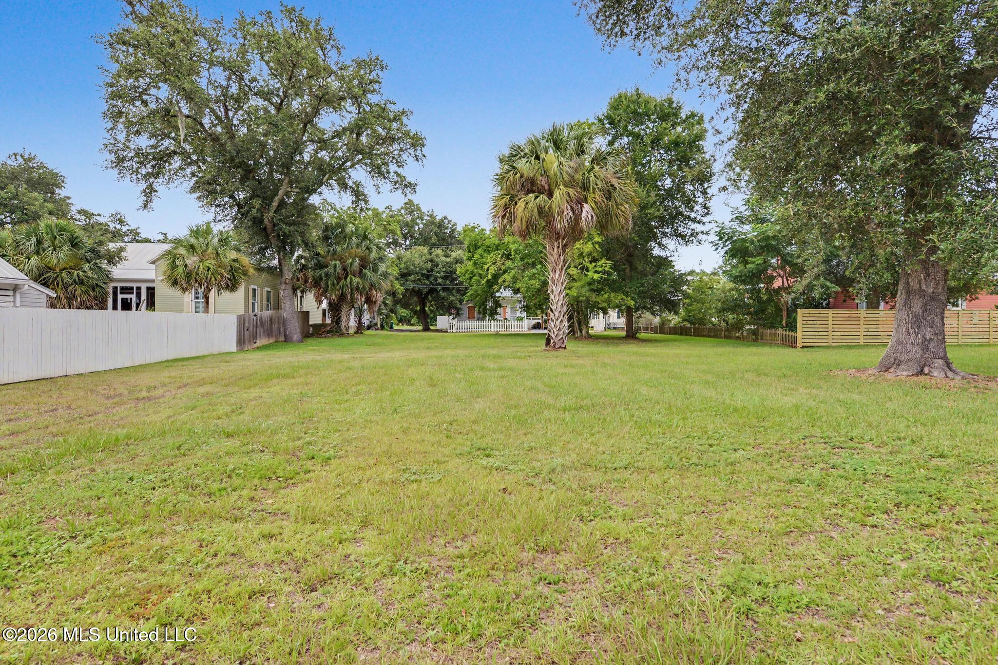 Cedar Lane Property Photo 14