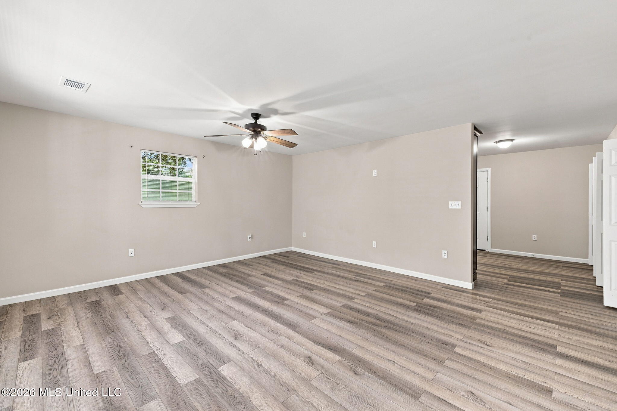331 Hope Lane Property Photo 7