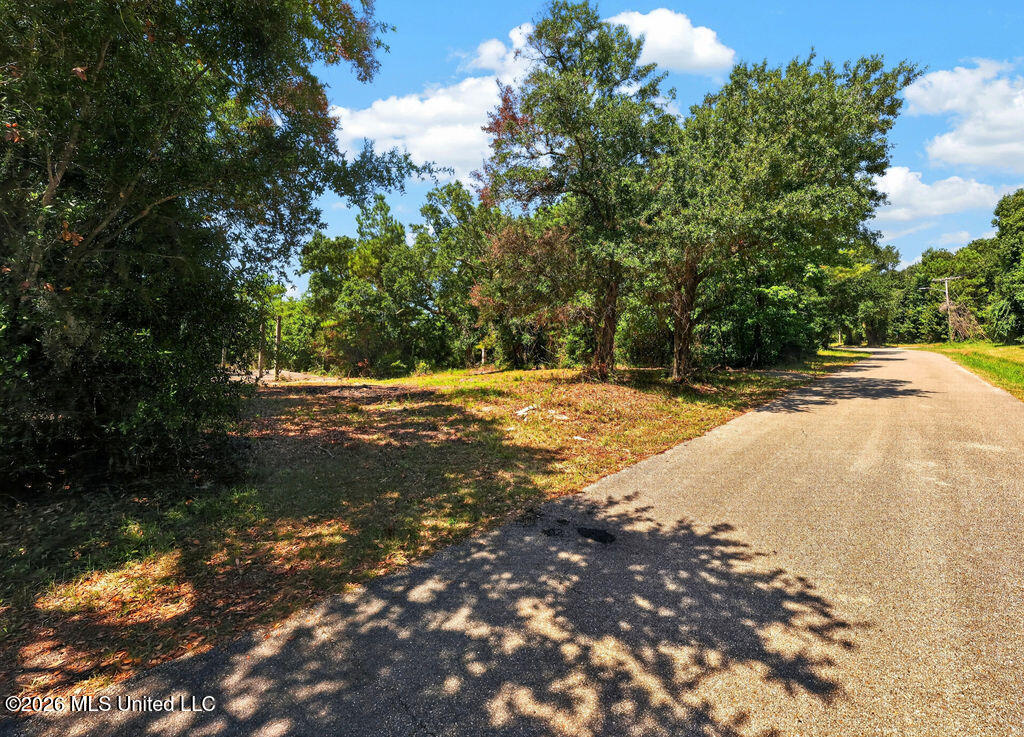 9229 Seacliff Boulevard Property Photo 13