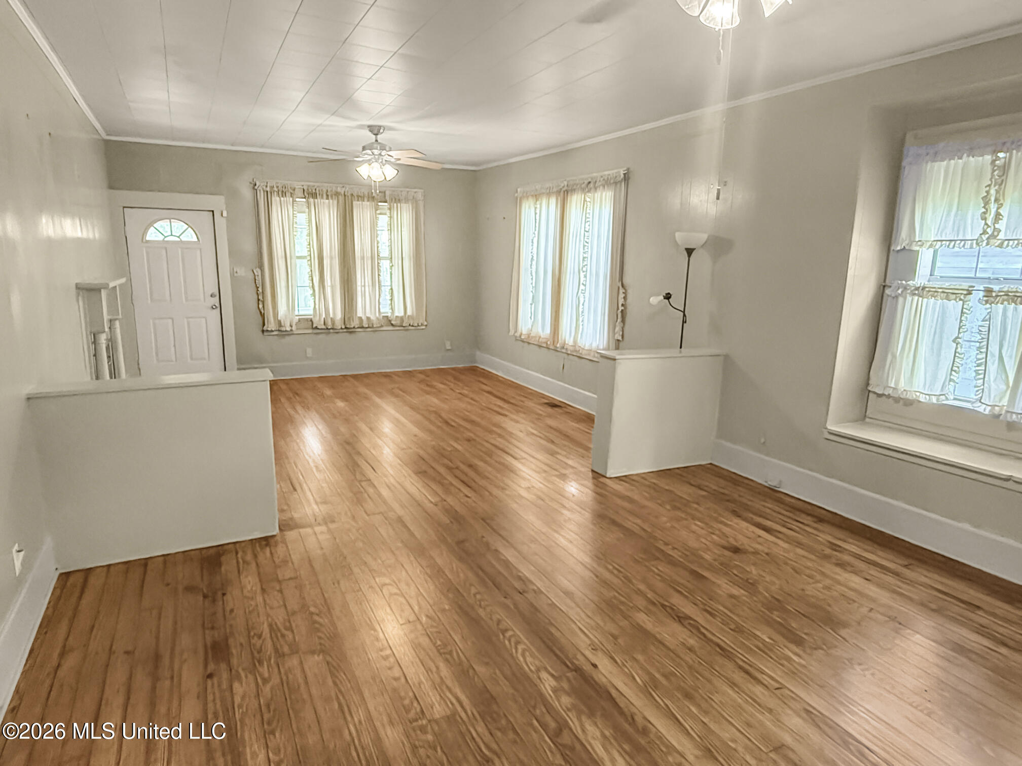 310 Burke Avenue Property Photo 8
