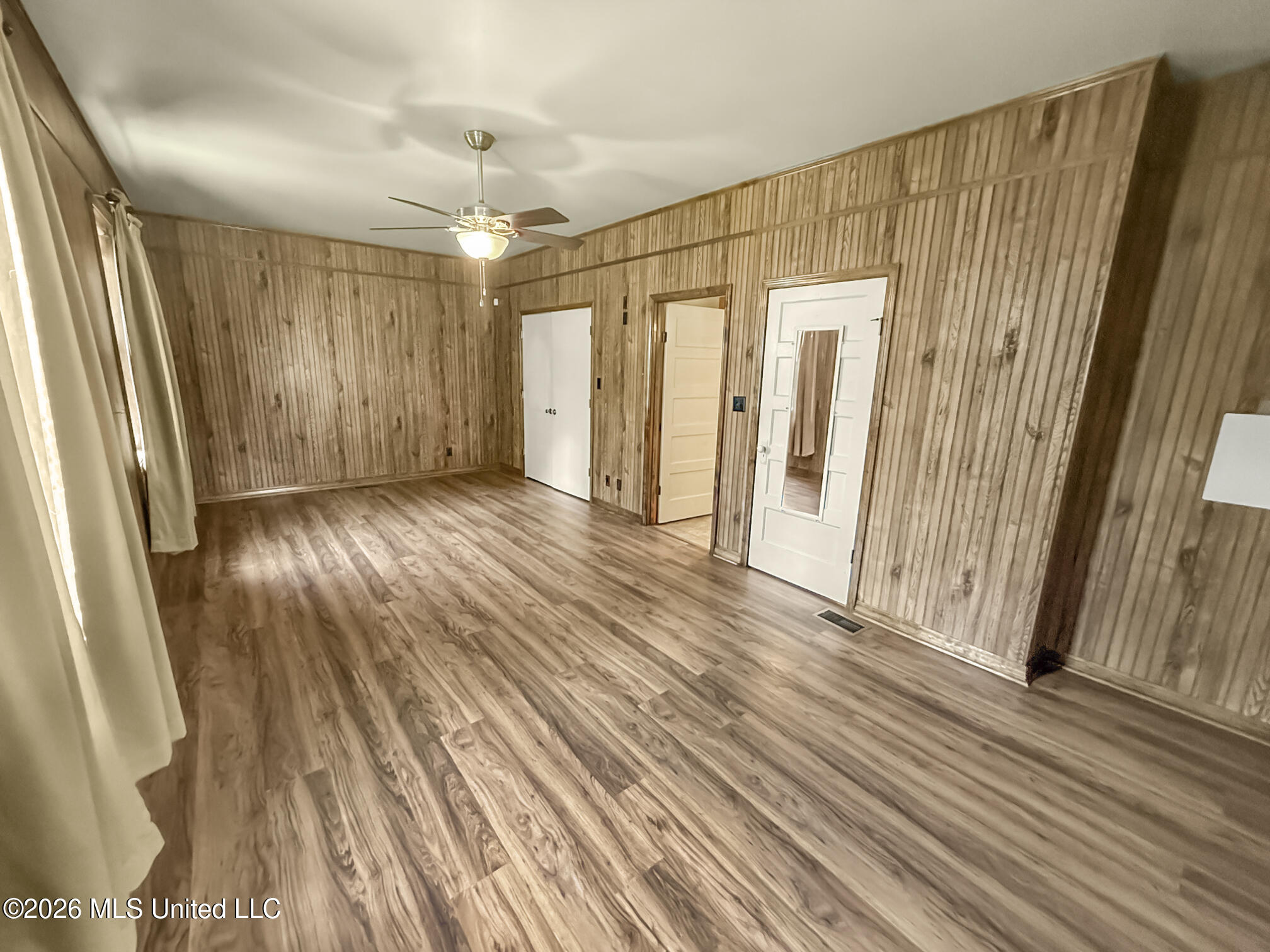310 Burke Avenue Property Photo 17
