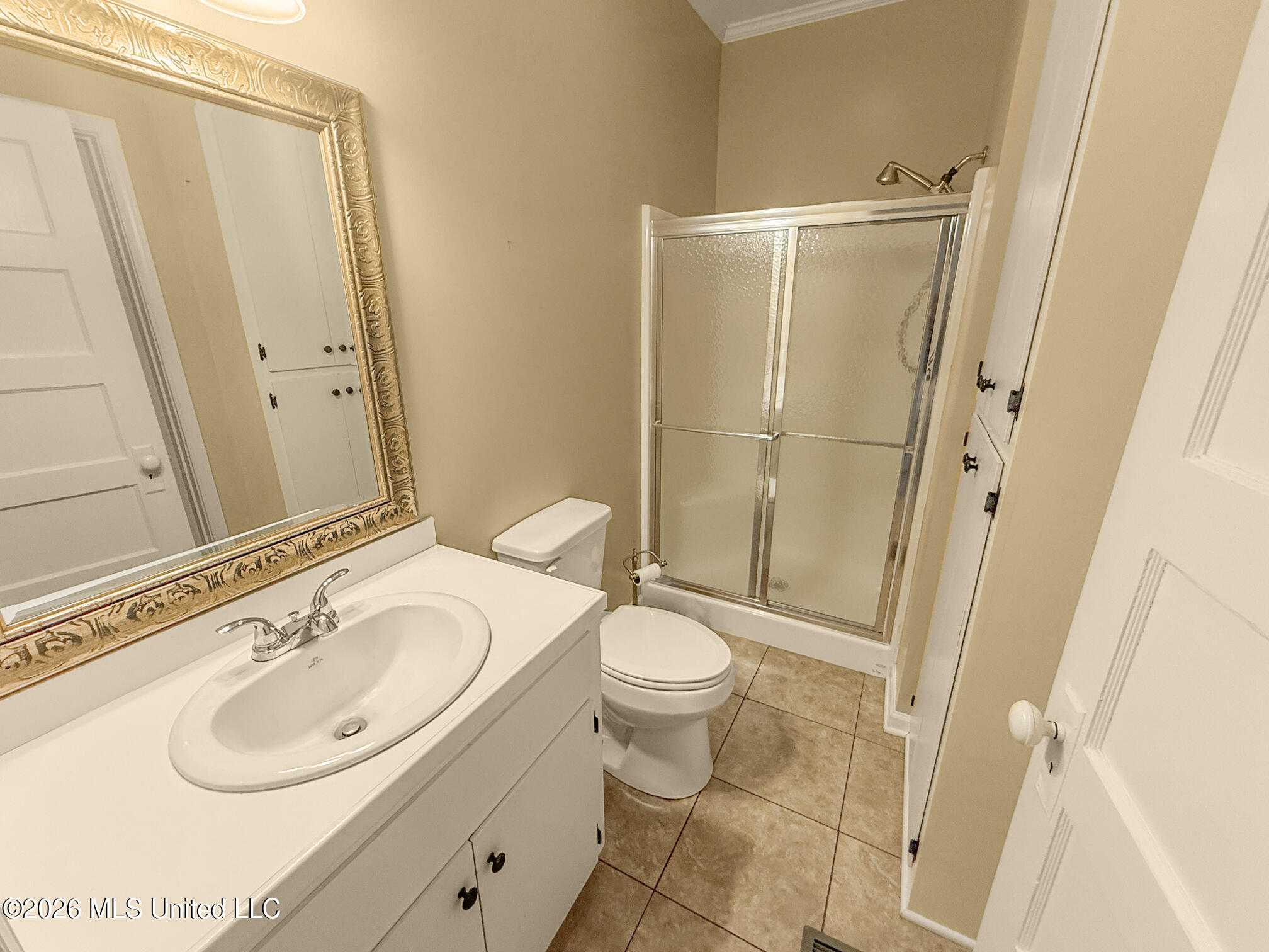 310 Burke Avenue Property Photo 20