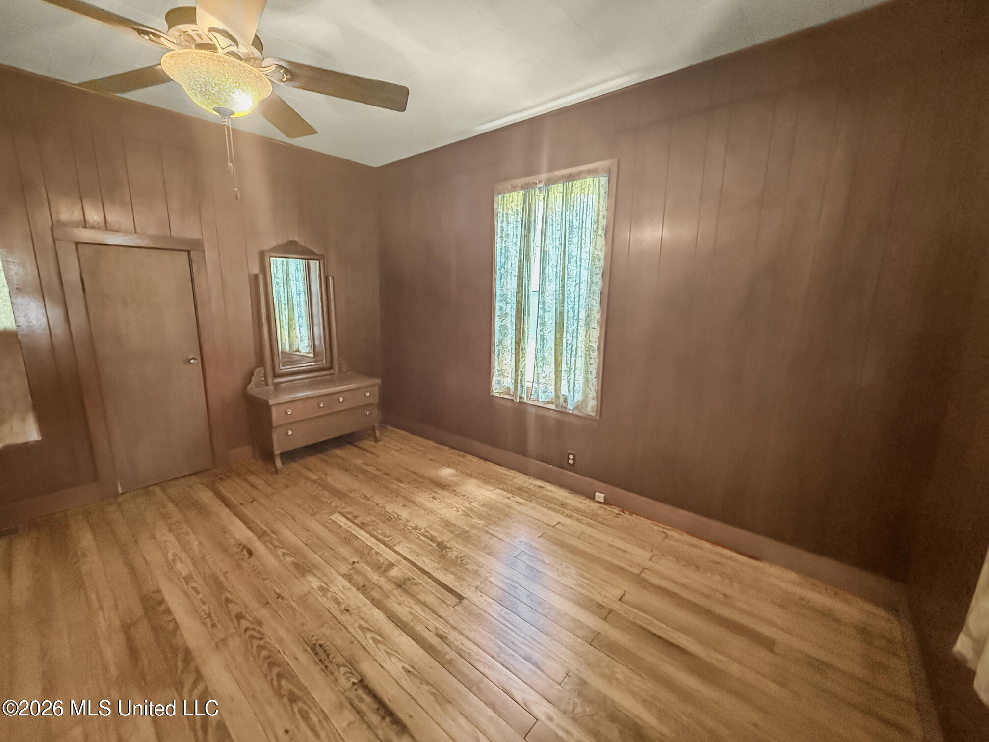 310 Burke Avenue Property Photo 22
