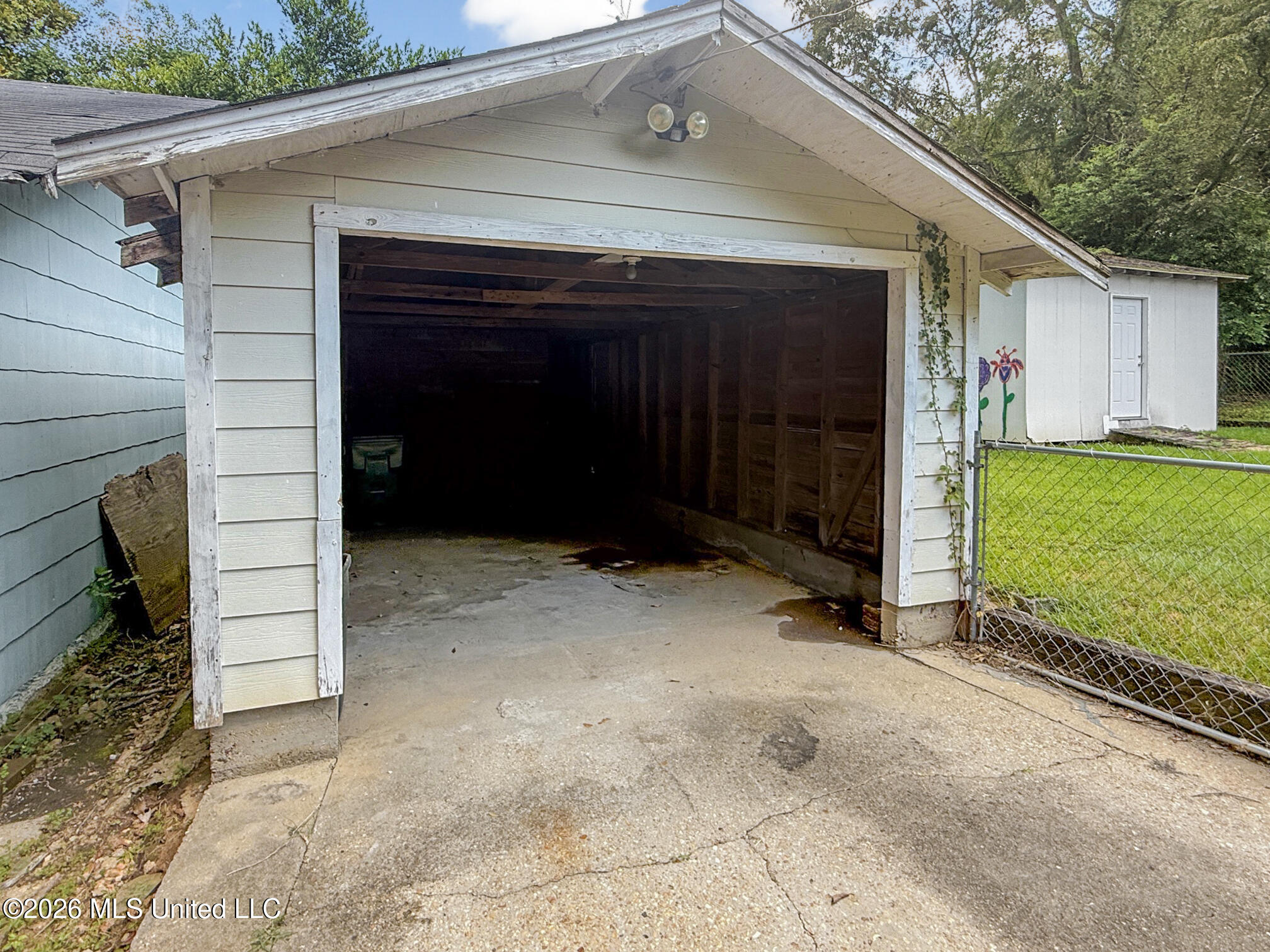 310 Burke Avenue Property Photo 26