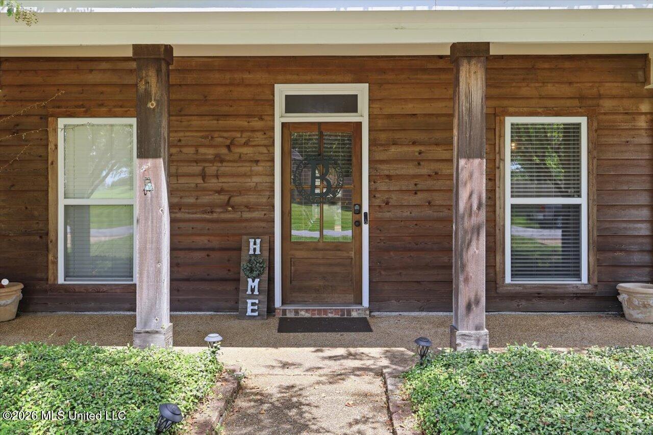 261 Cherry Bark Drive Property Photo 4