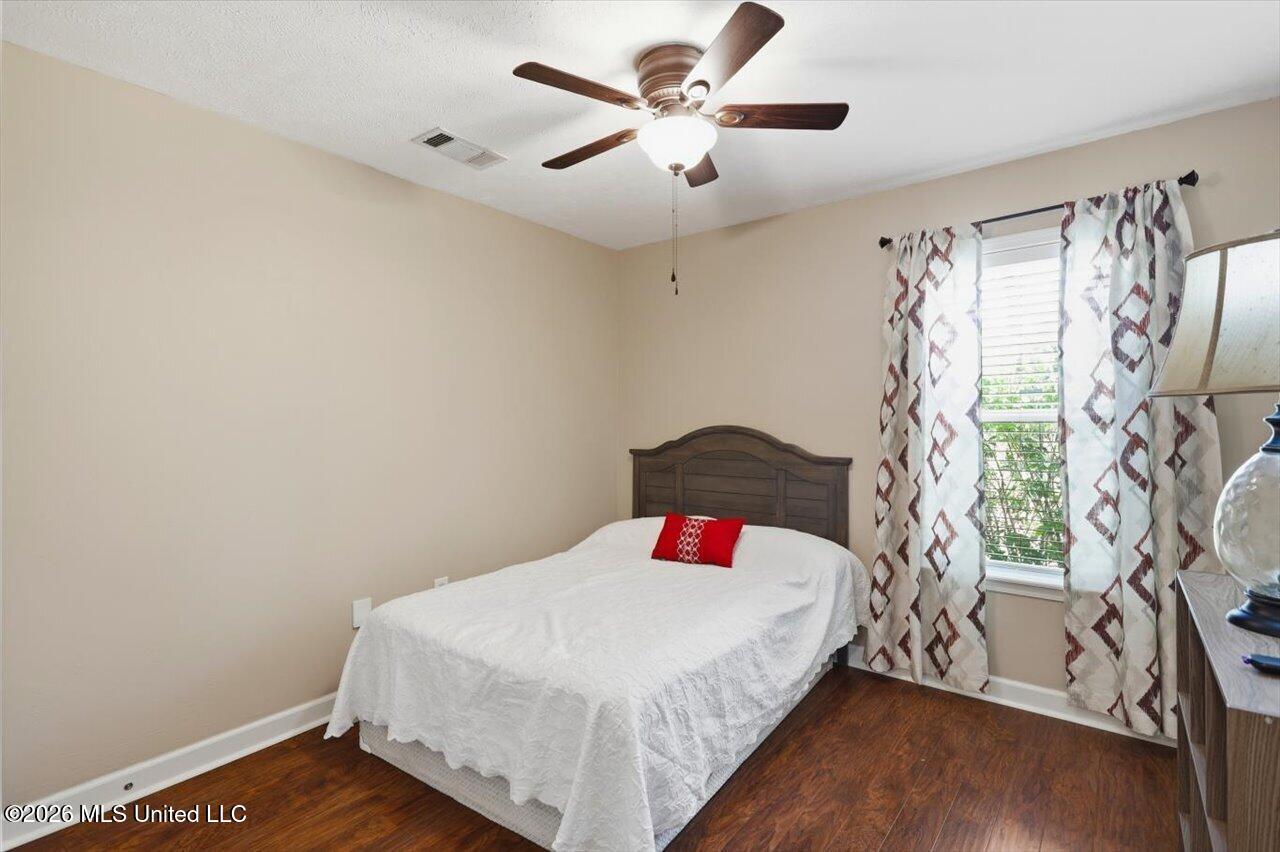 261 Cherry Bark Drive Property Photo 27