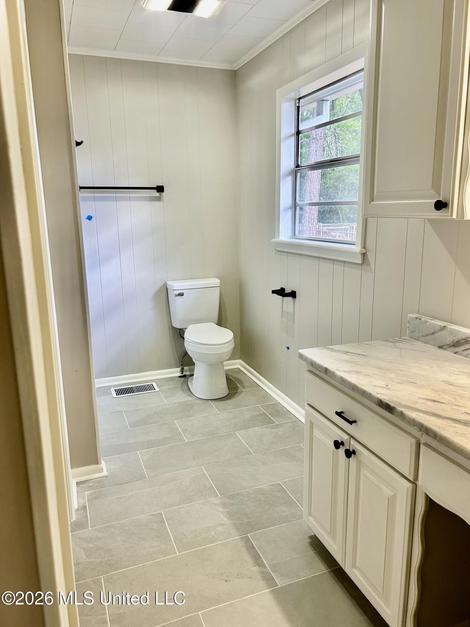 105 Gerald Drive Property Photo 12
