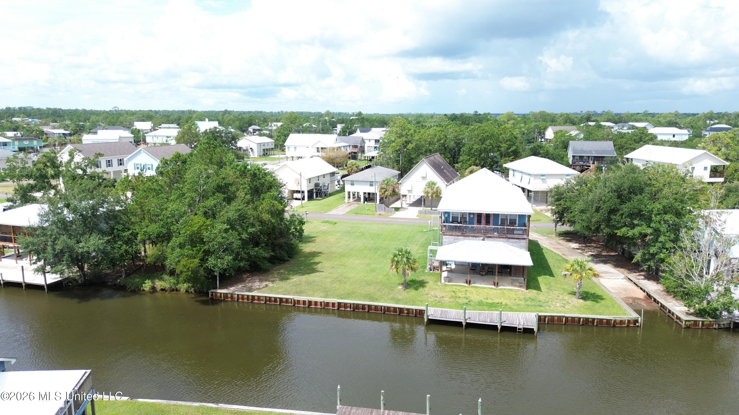 11030 New York Street Property Photo 4