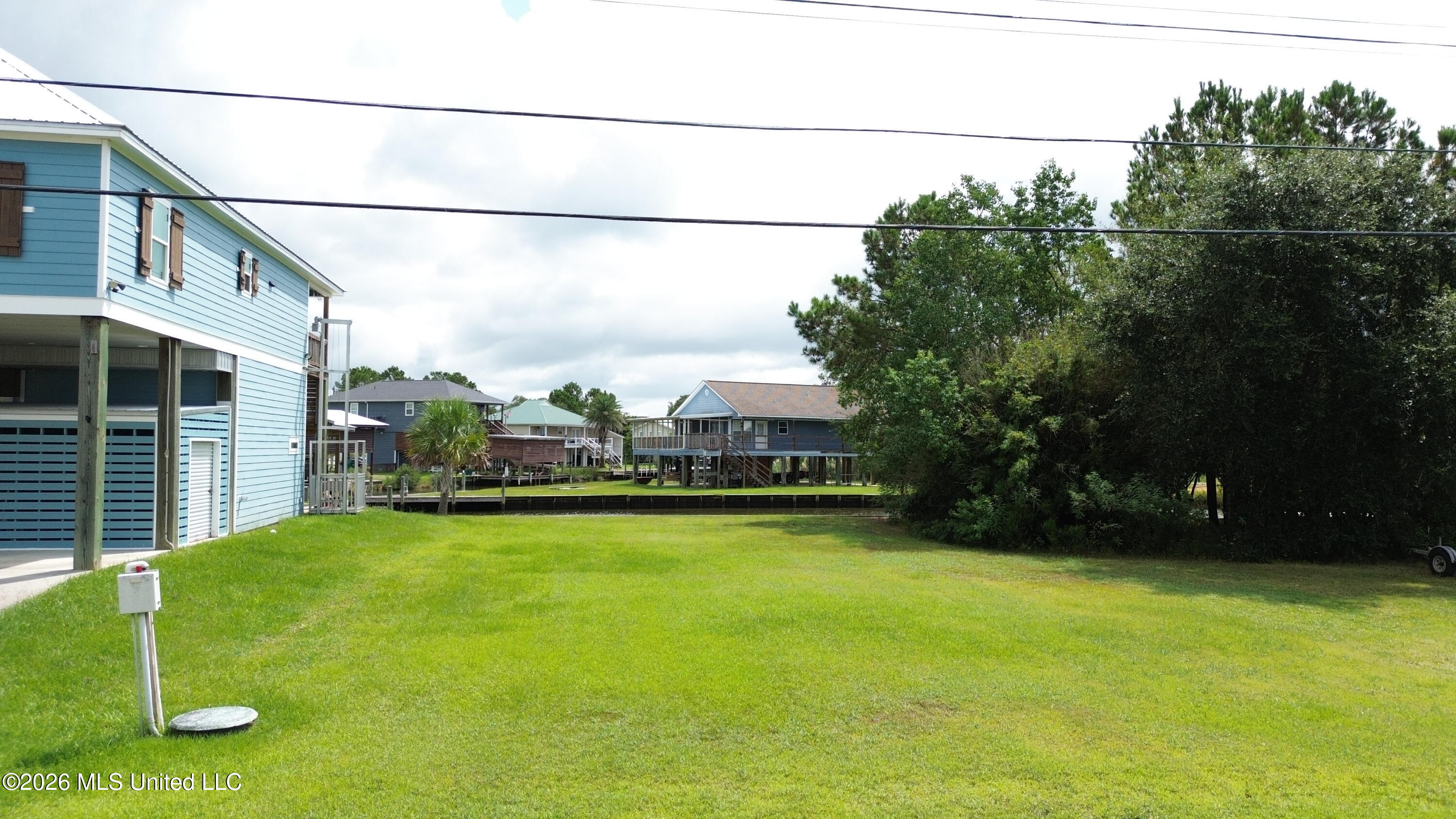 11030 New York Street Property Photo 6