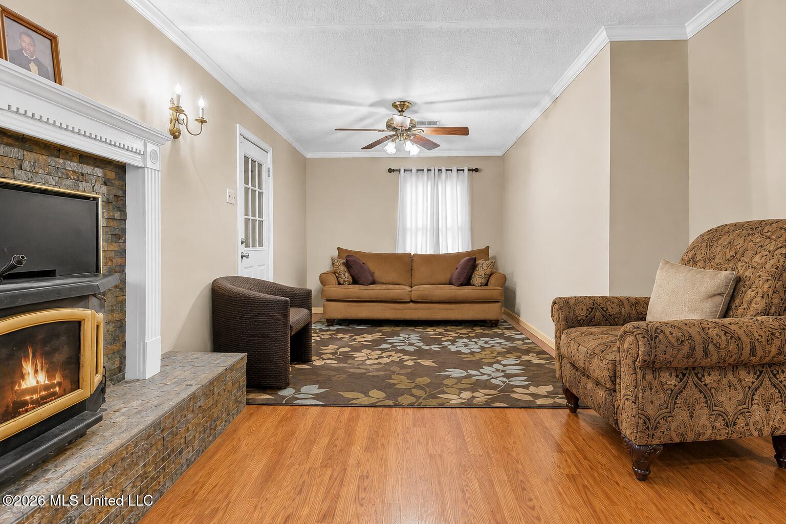 1024 French Road Property Photo 6