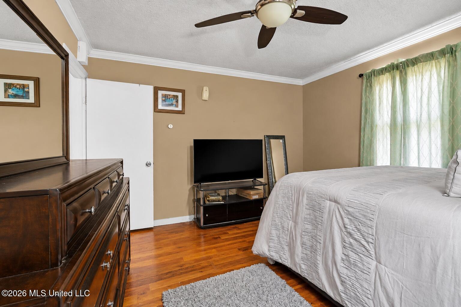 1024 French Road Property Photo 11