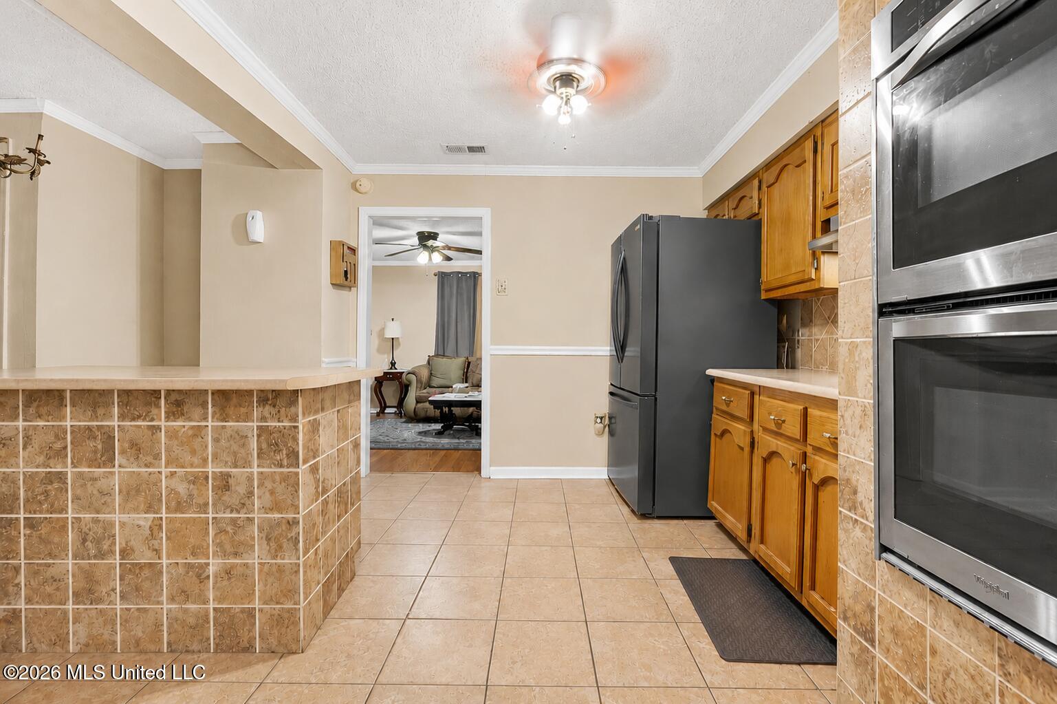 1024 French Road Property Photo 13