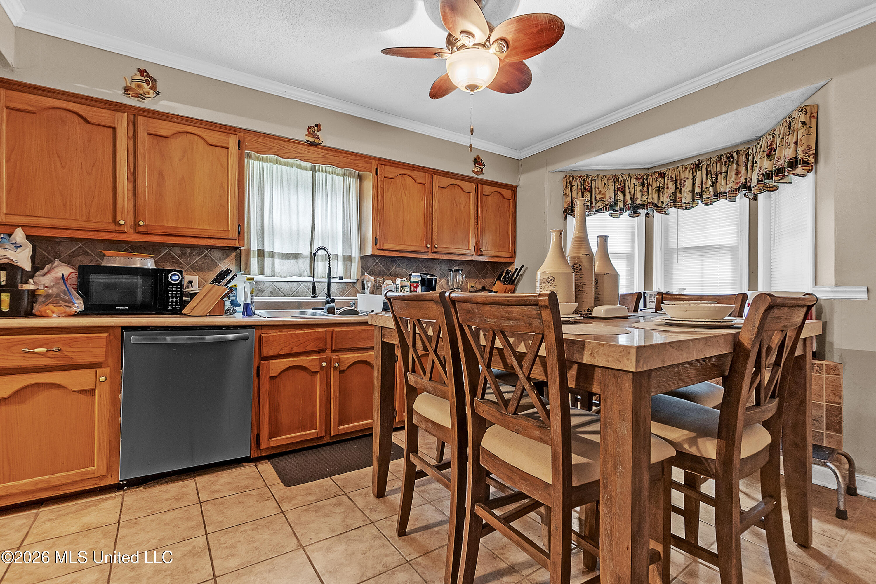 1024 French Road Property Photo 22