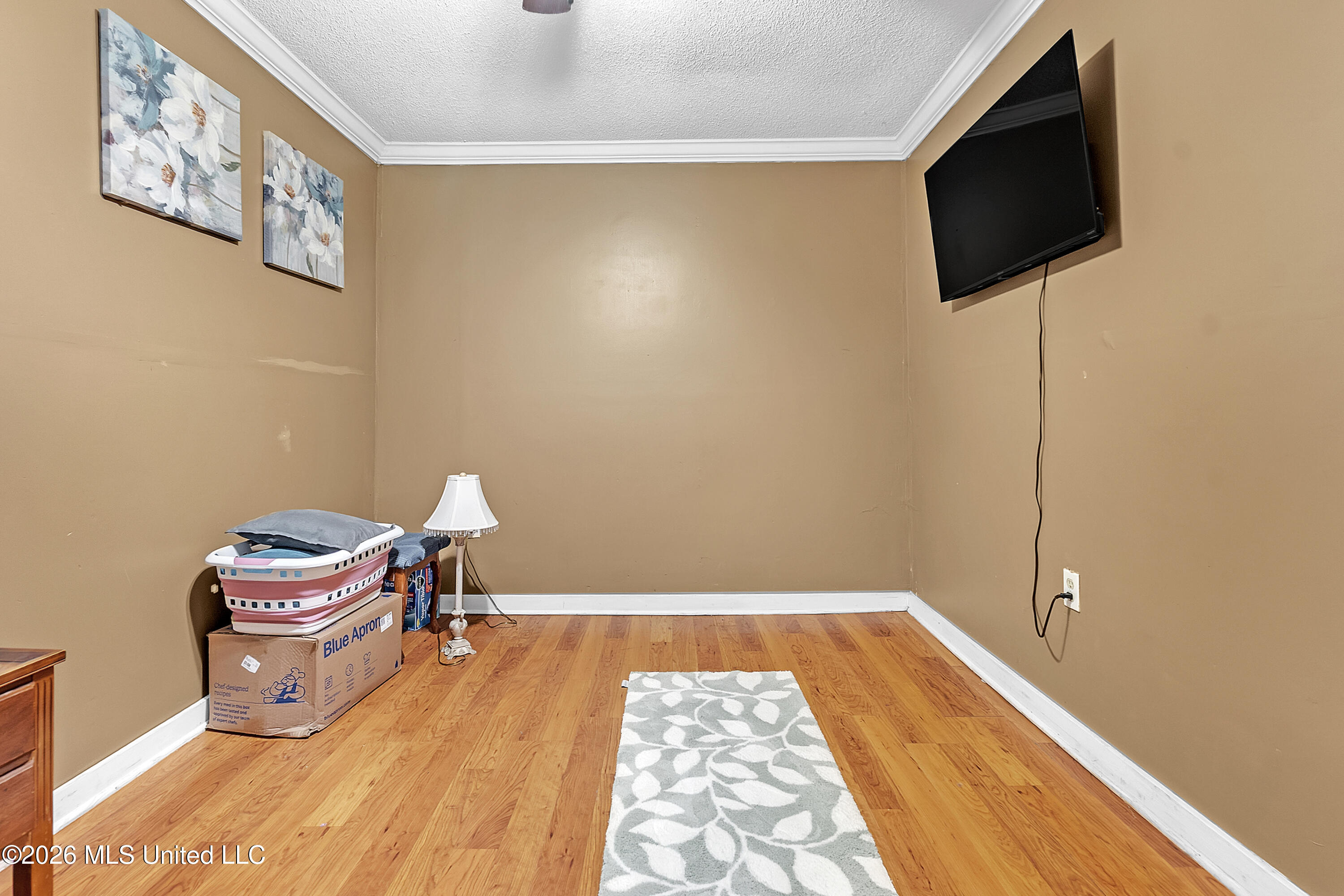 1024 French Road Property Photo 38