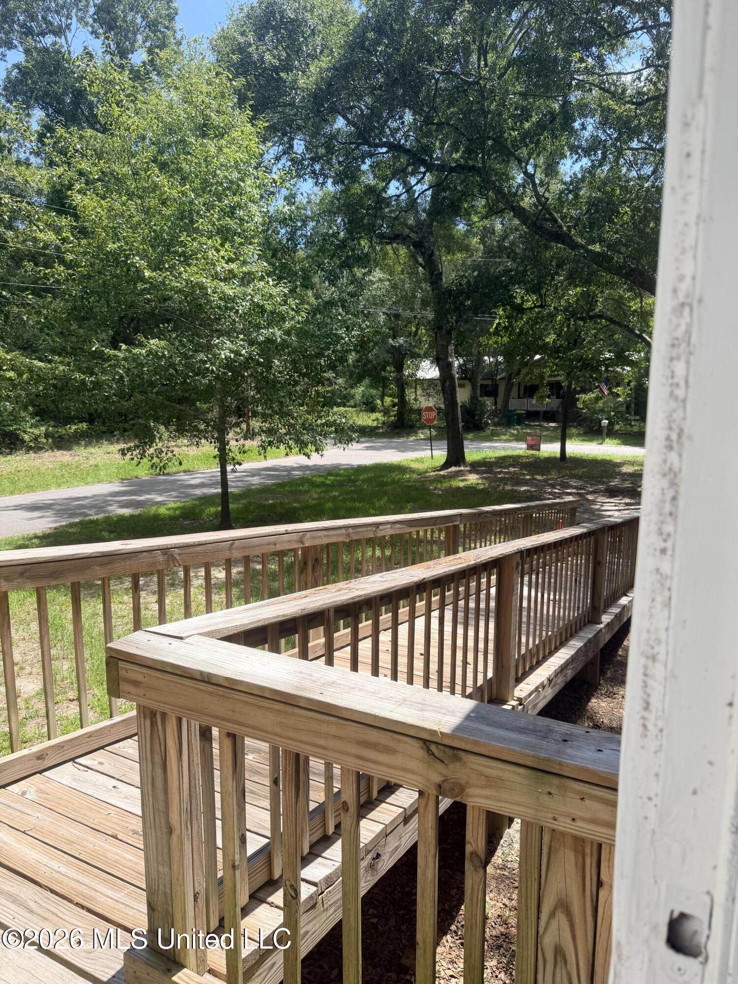 8708 Birch Avenue Property Photo 5