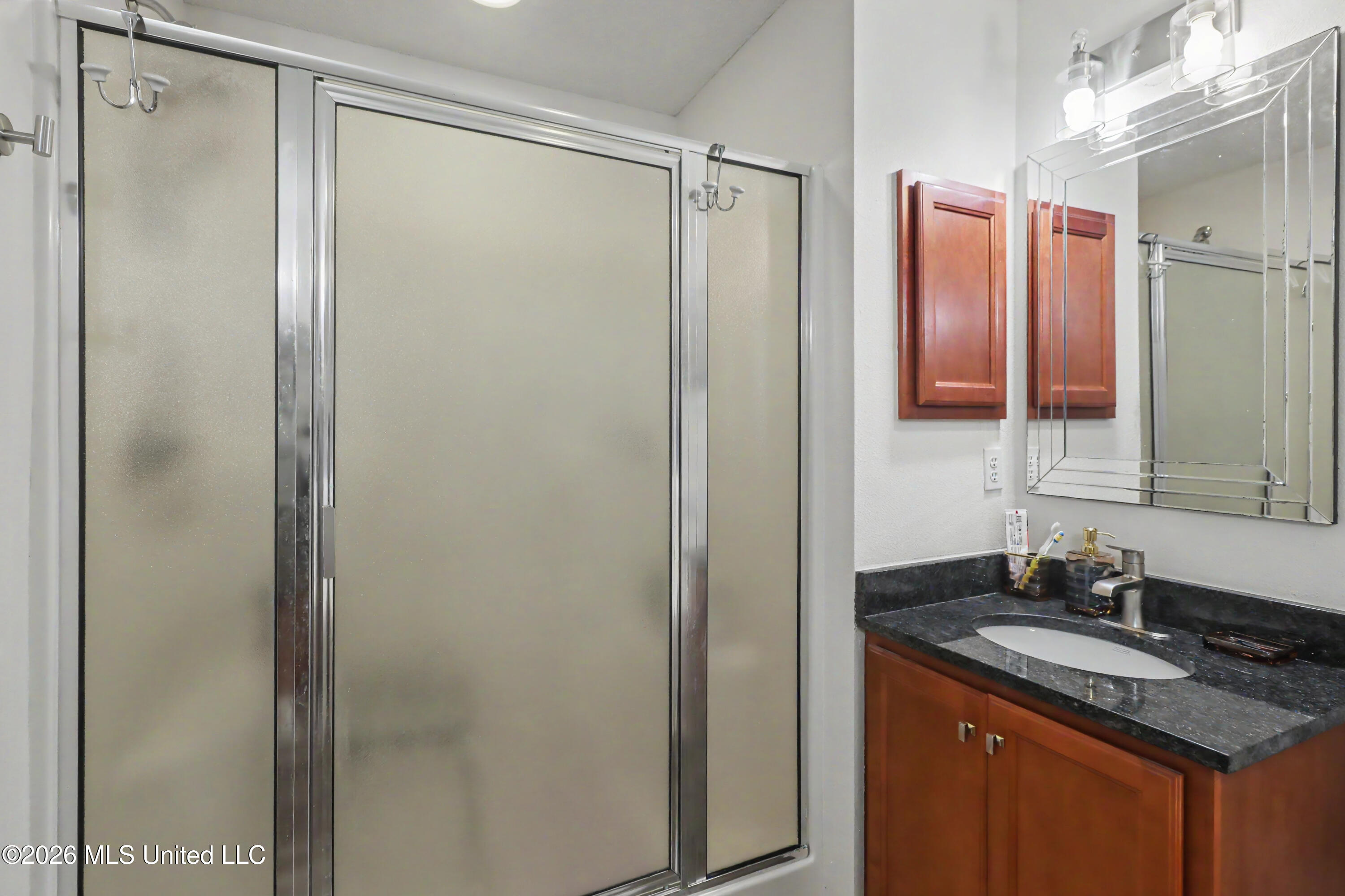 10185 Lake Forest Drive Property Photo 20