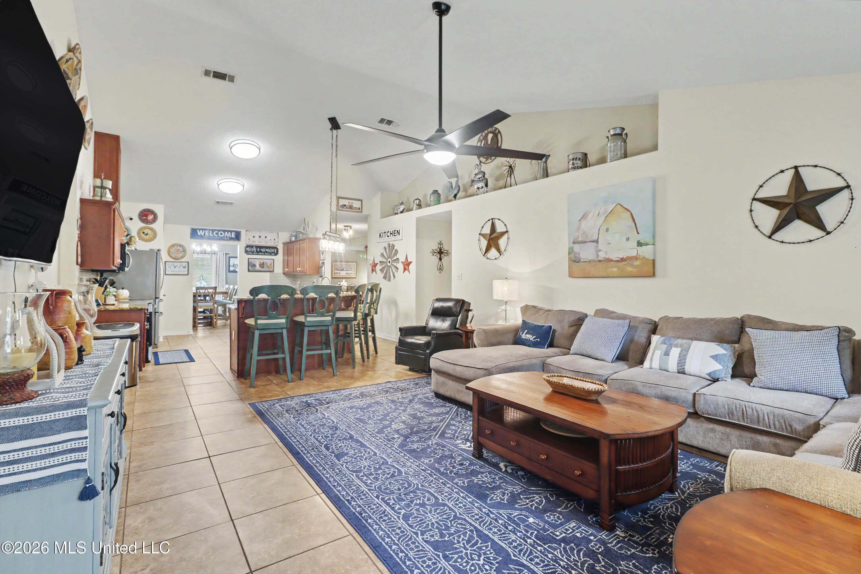 10185 Lake Forest Drive Property Photo 23