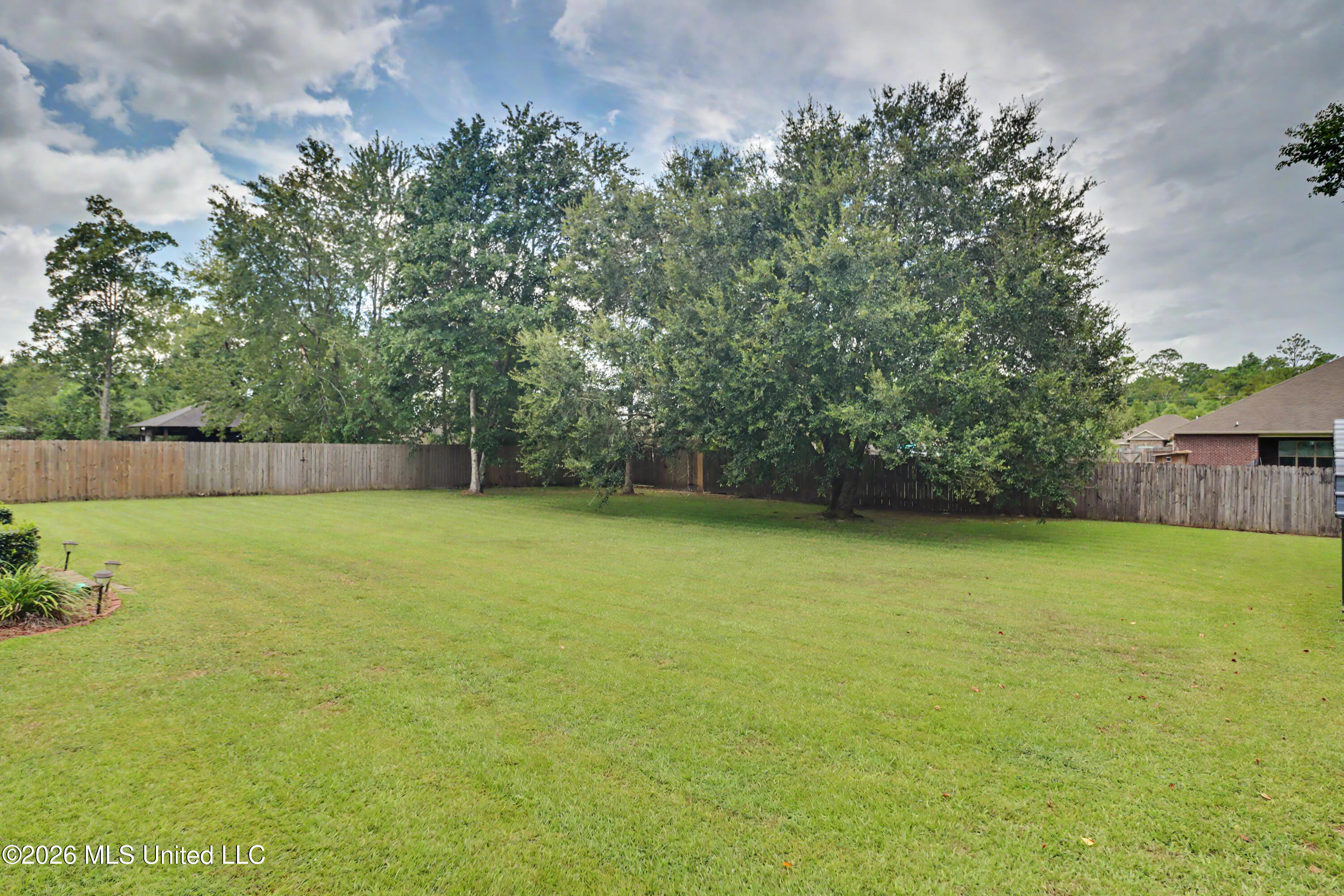 10185 Lake Forest Drive Property Photo 31