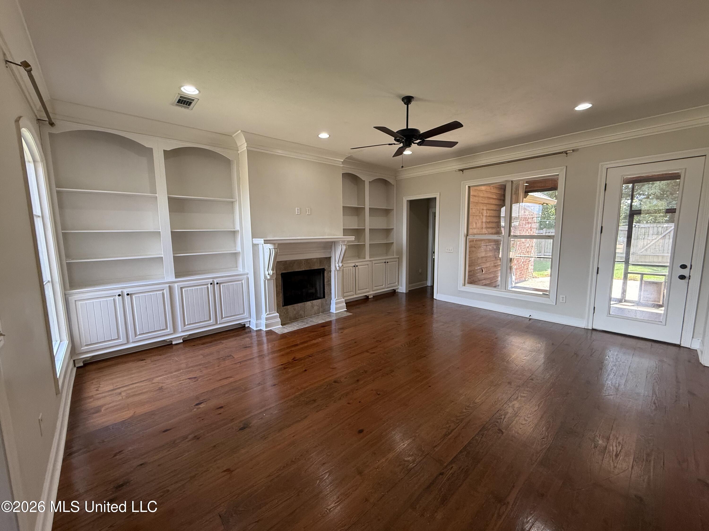 135 Saint Croix Lane Property Photo 4