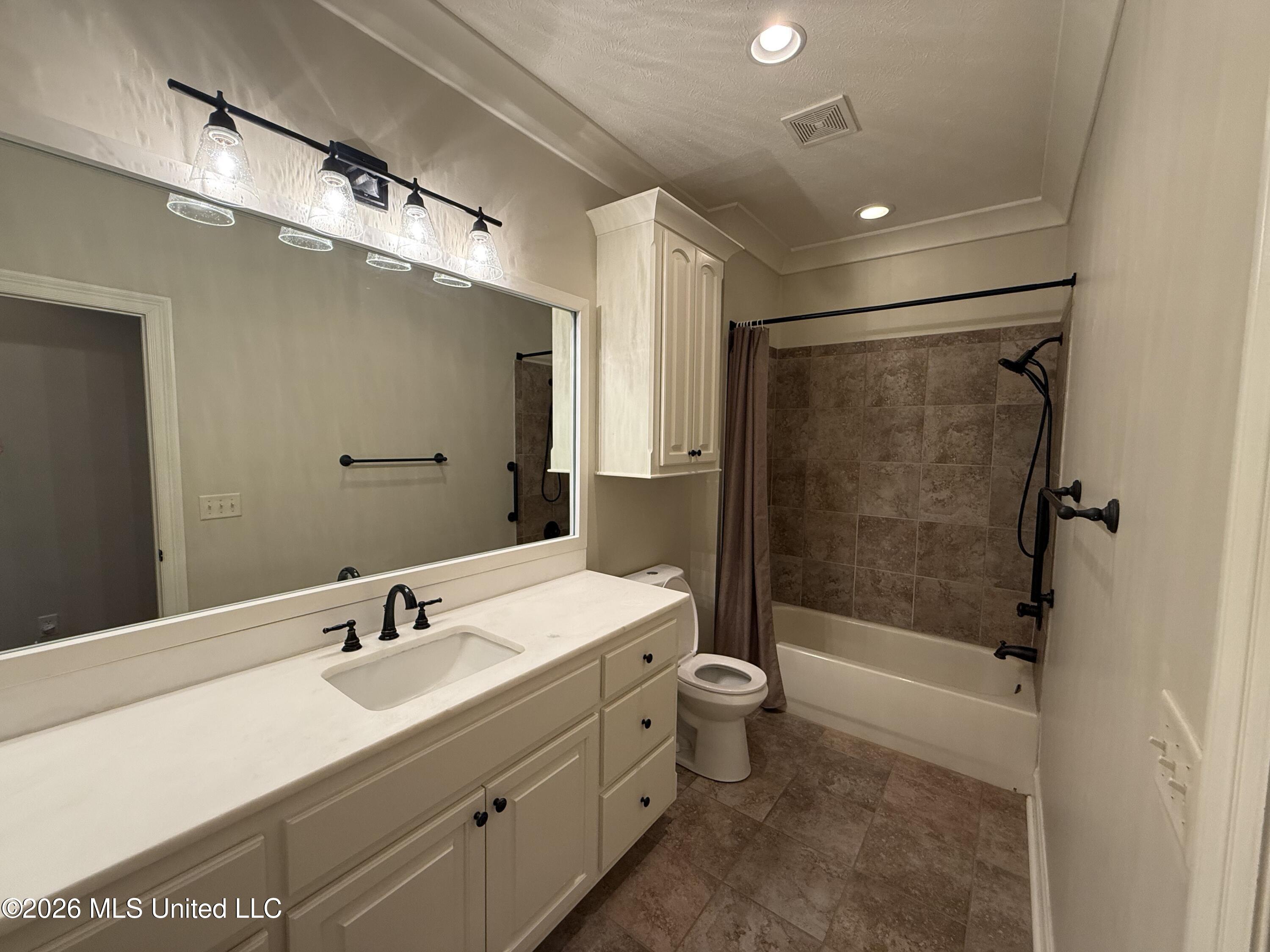 135 Saint Croix Lane Property Photo 34
