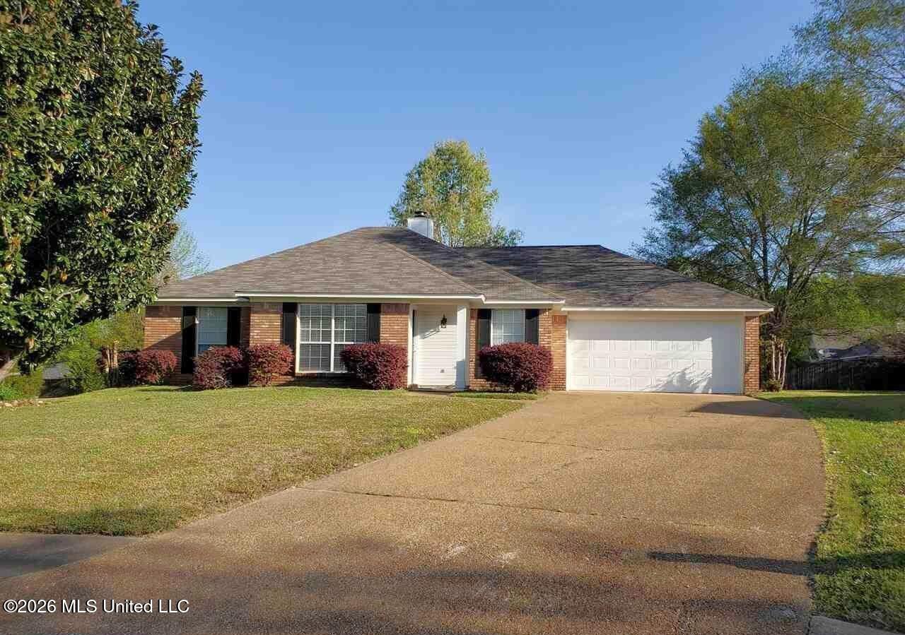 208 Foxwood Cove Property Photo 1