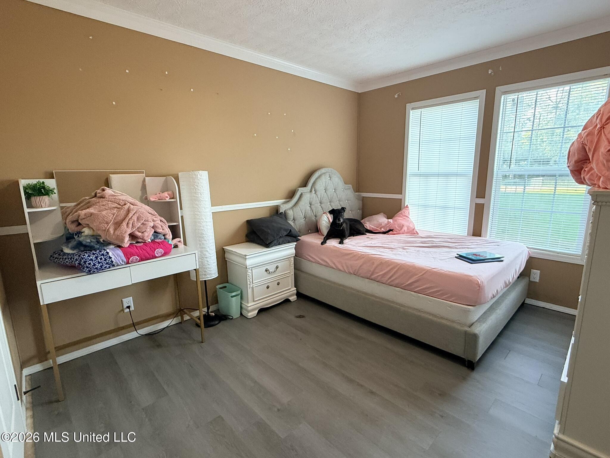 13721 Pine Avenue Property Photo 10
