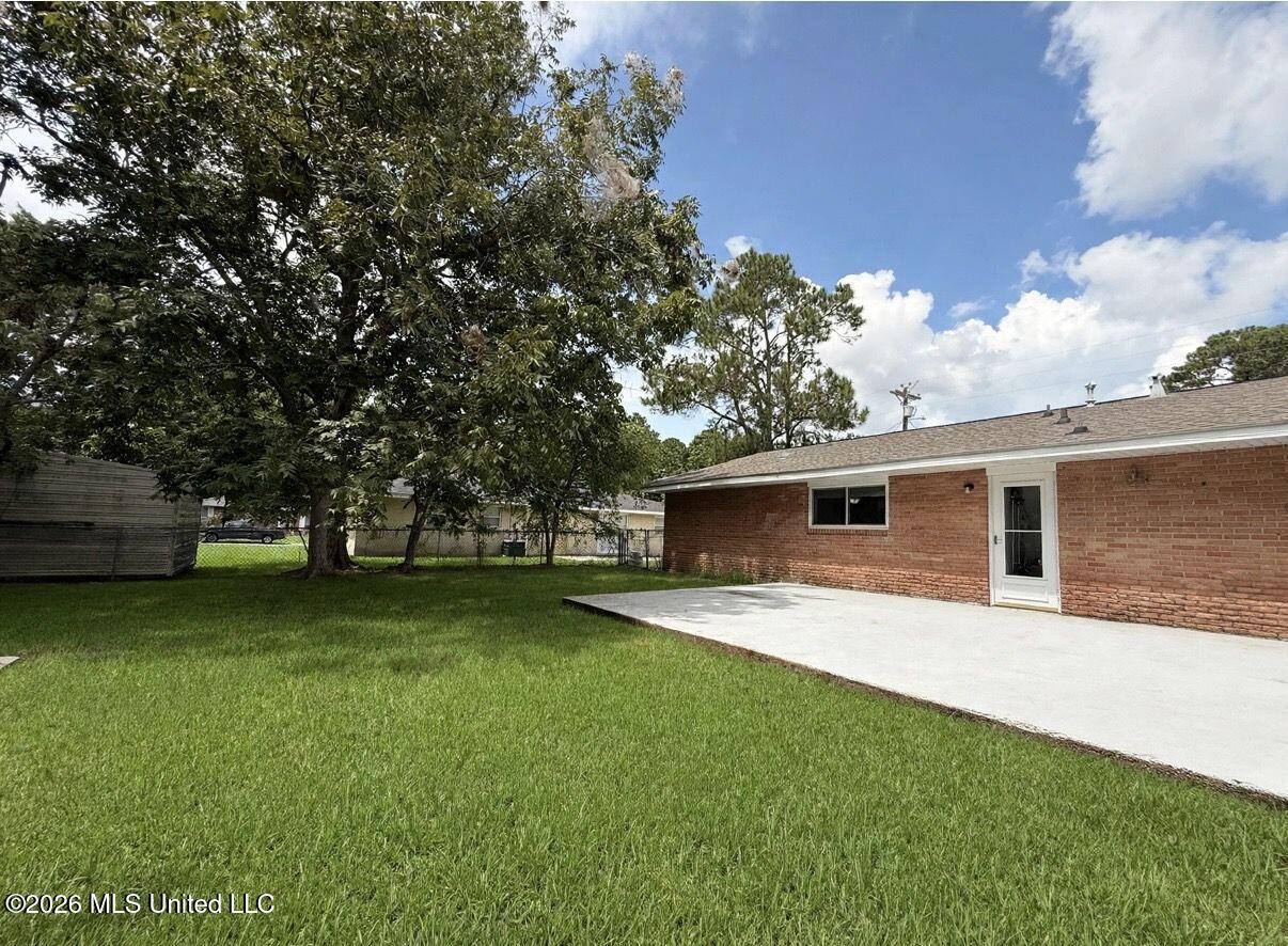 15909 Belmont Drive Property Photo 4