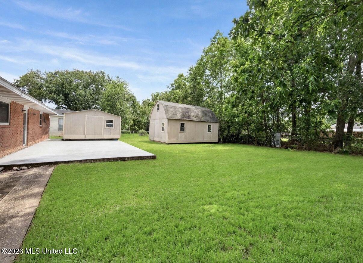 15909 Belmont Drive Property Photo 7