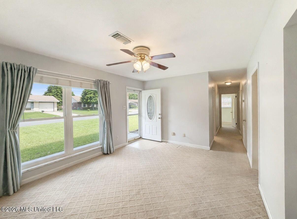 15909 Belmont Drive Property Photo 9