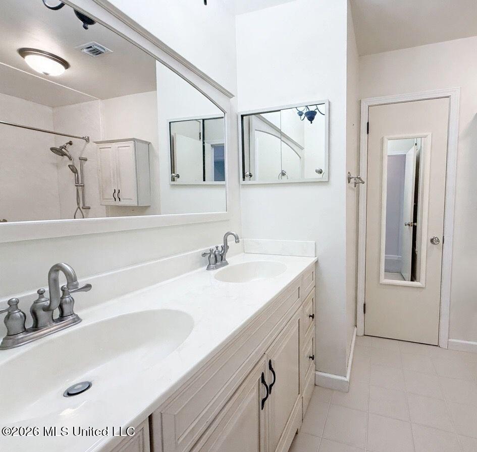 15909 Belmont Drive Property Photo 23