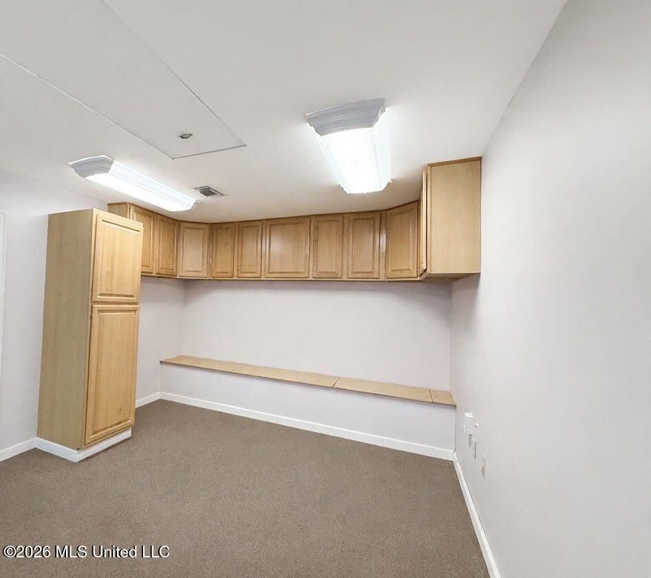 15909 Belmont Drive Property Photo 28