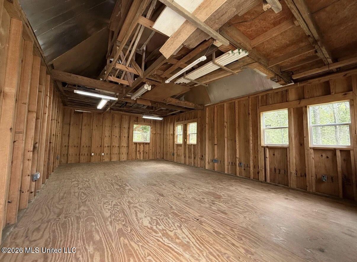 15909 Belmont Drive Property Photo 39