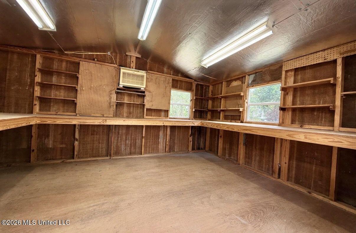 15909 Belmont Drive Property Photo 40