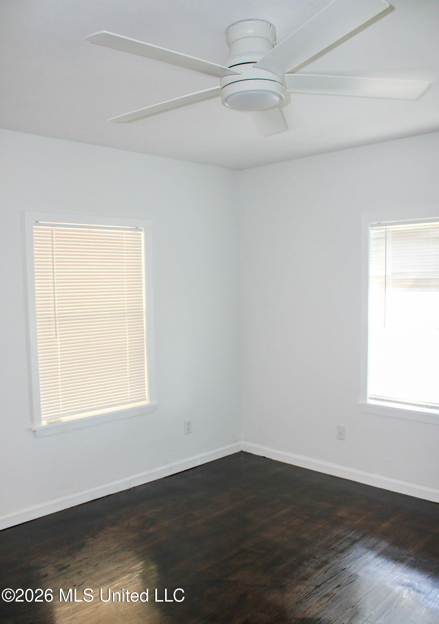 1034 Oak Tree Lane Property Photo 16