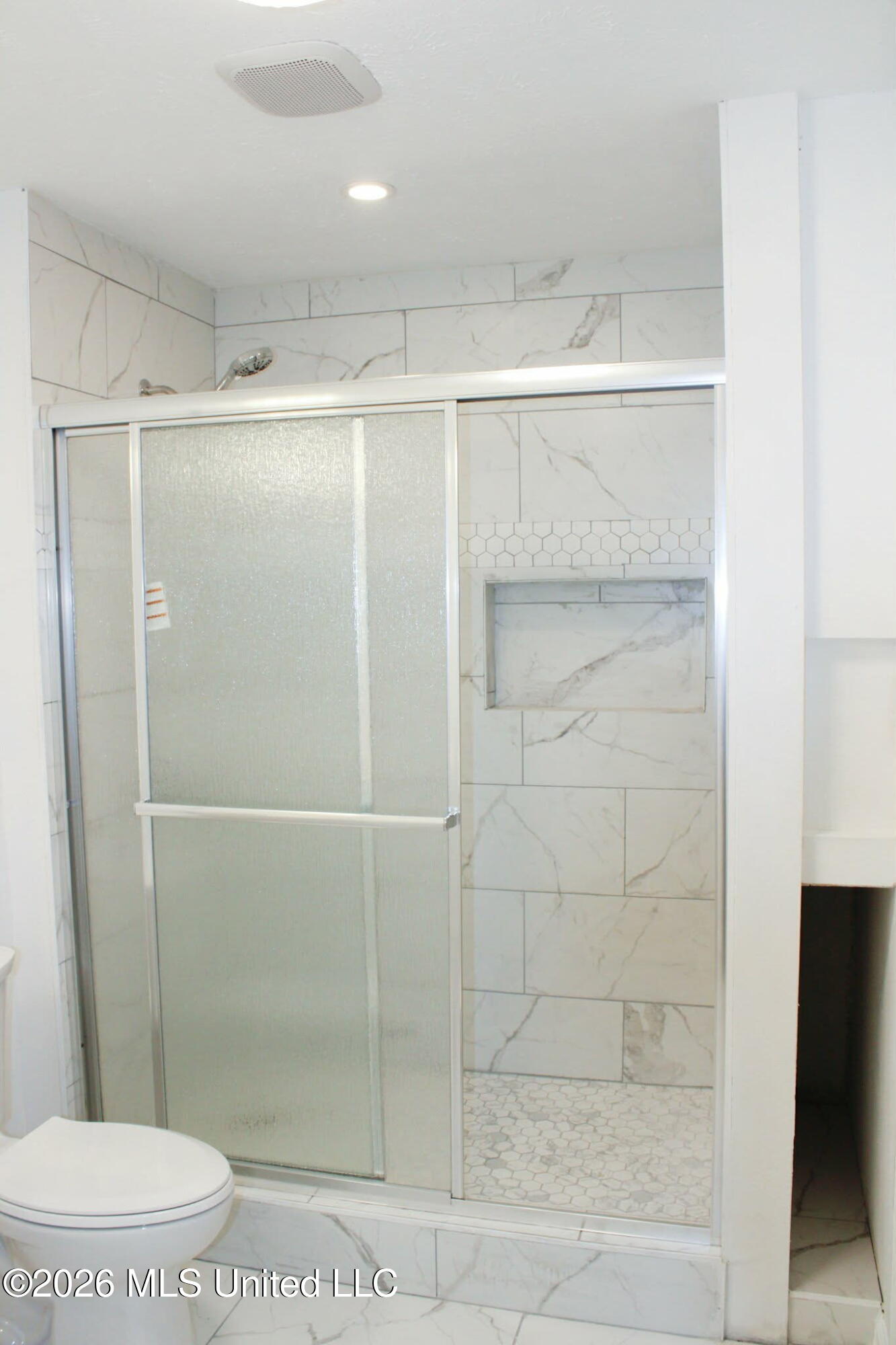 1034 Oak Tree Lane Property Photo 19