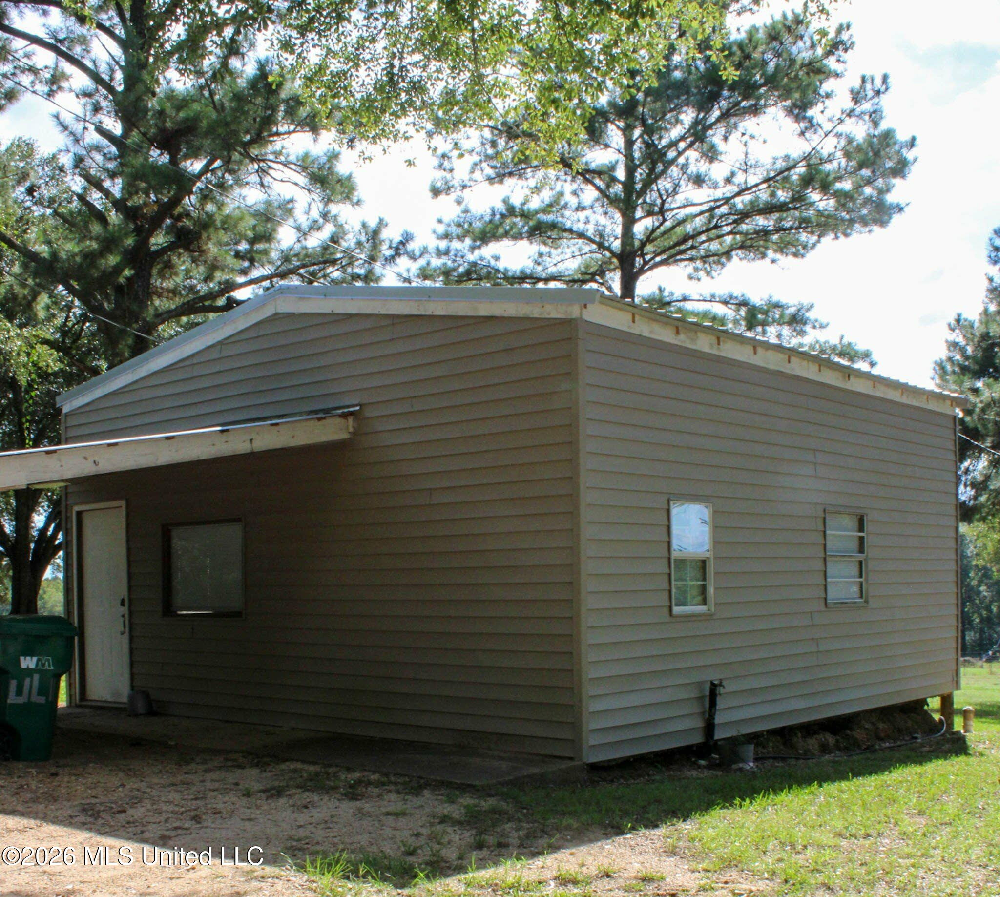 1034 Oak Tree Lane Property Photo 20