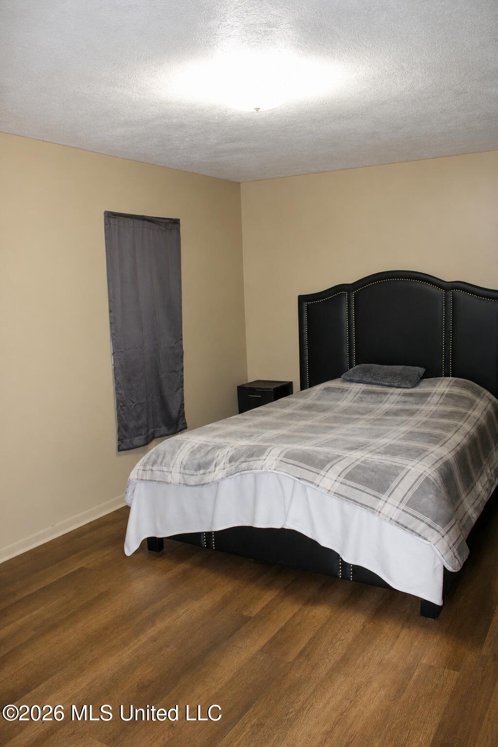 1034 Oak Tree Lane Property Photo 25