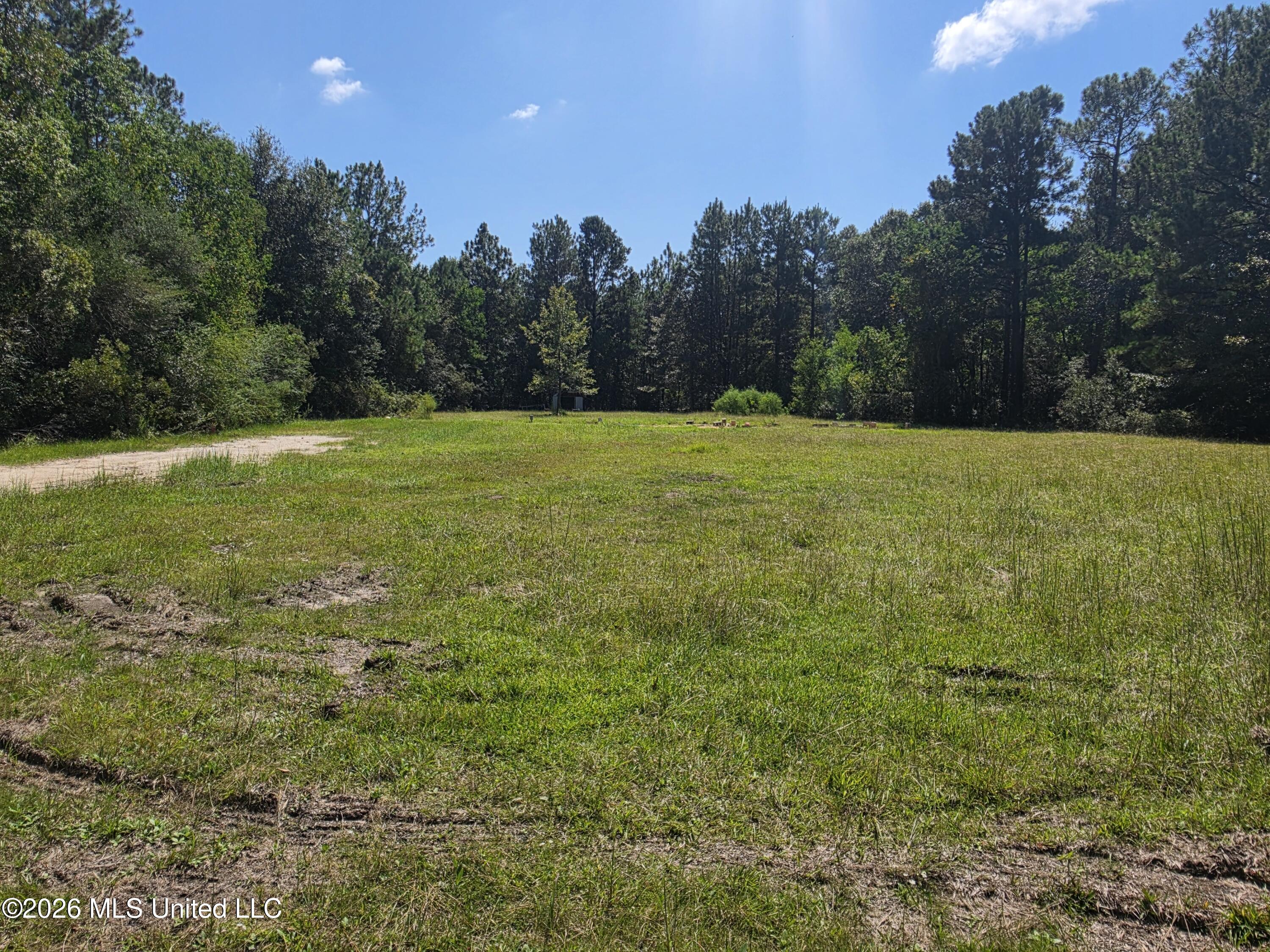 20431 Robinson Road Property Photo 2