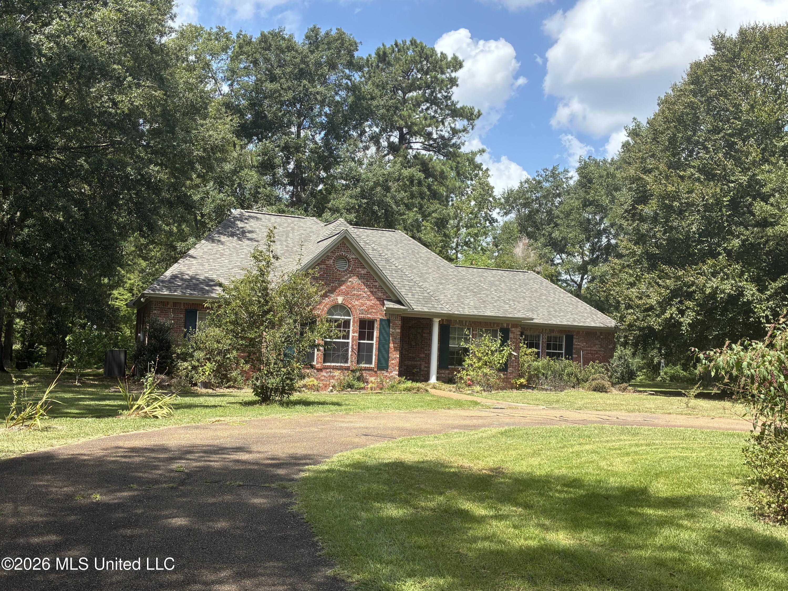 490 Se Hutcherson Lane Property Photo 1