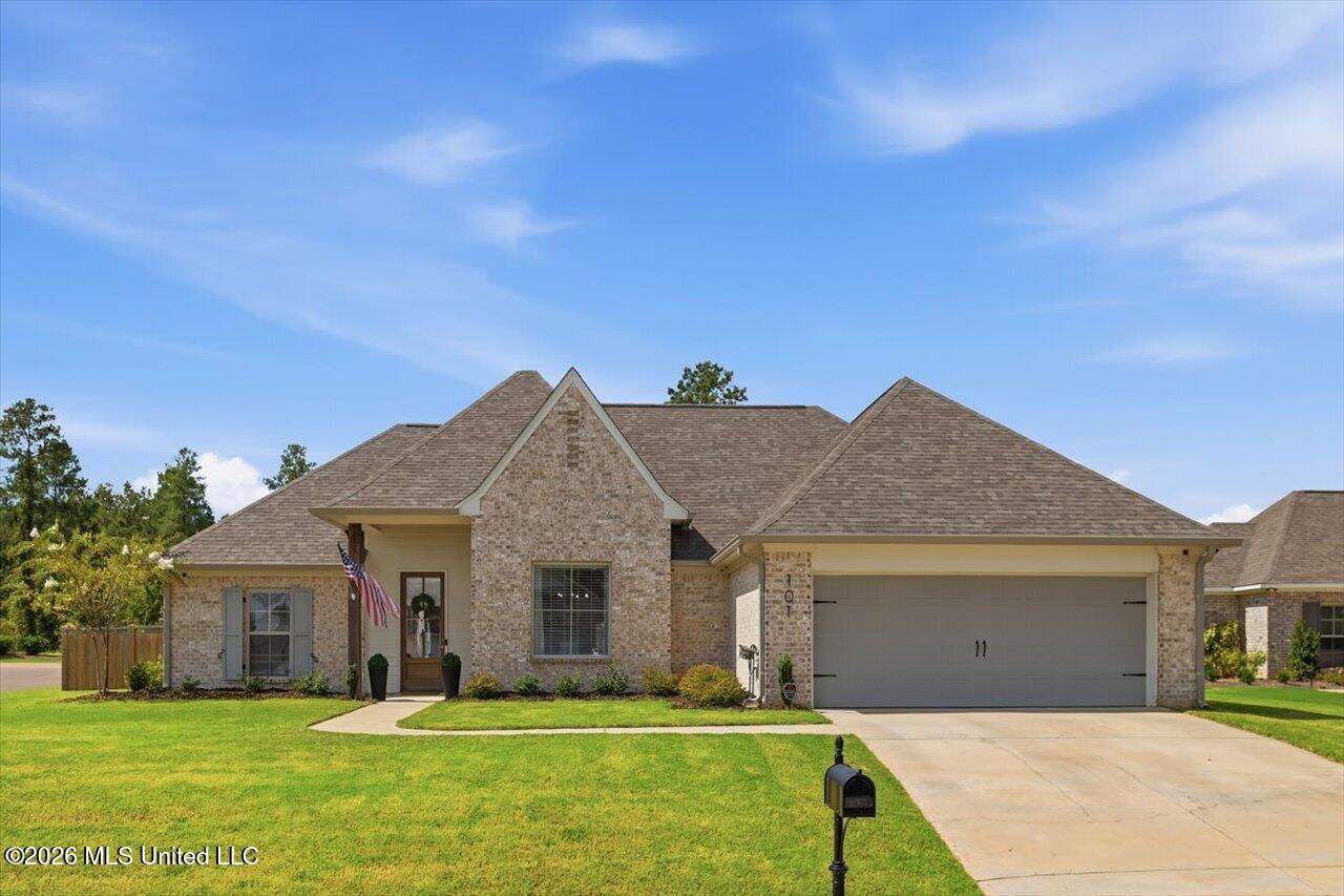 101 Lakecrest Drive Property Photo 1