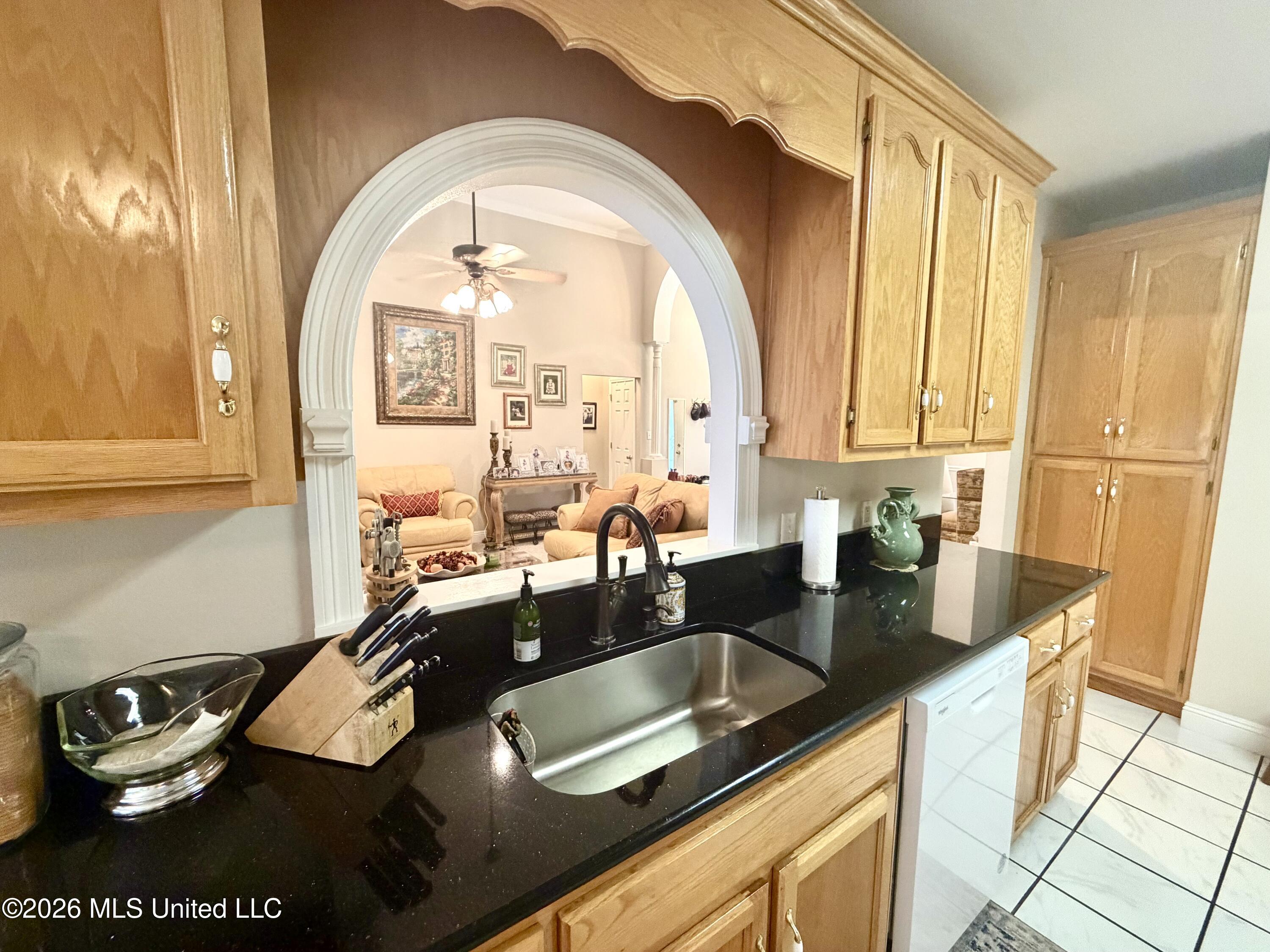 2021 Parkview Drive Property Photo 11