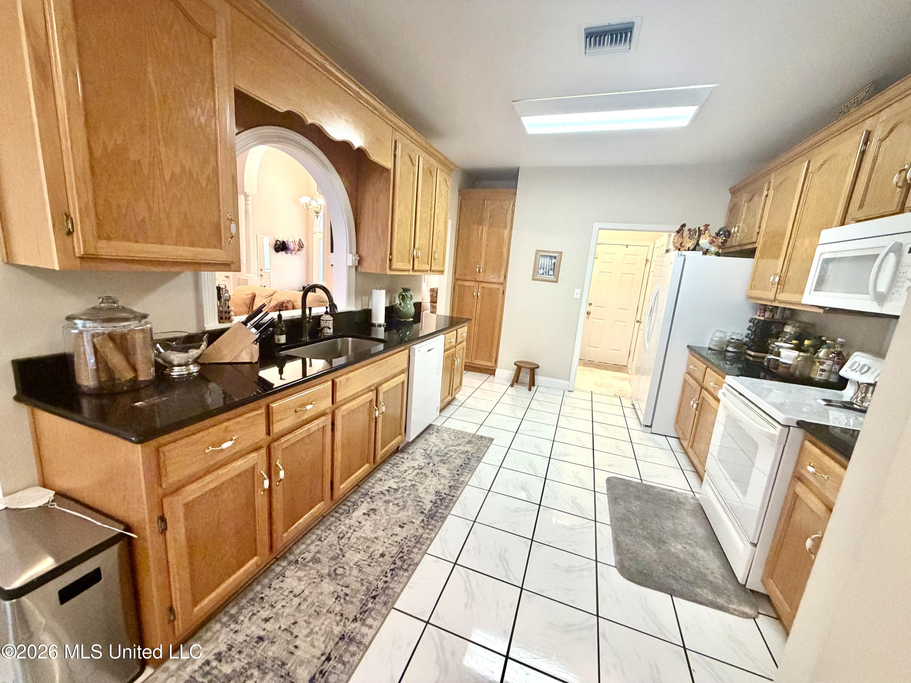 2021 Parkview Drive Property Photo 15